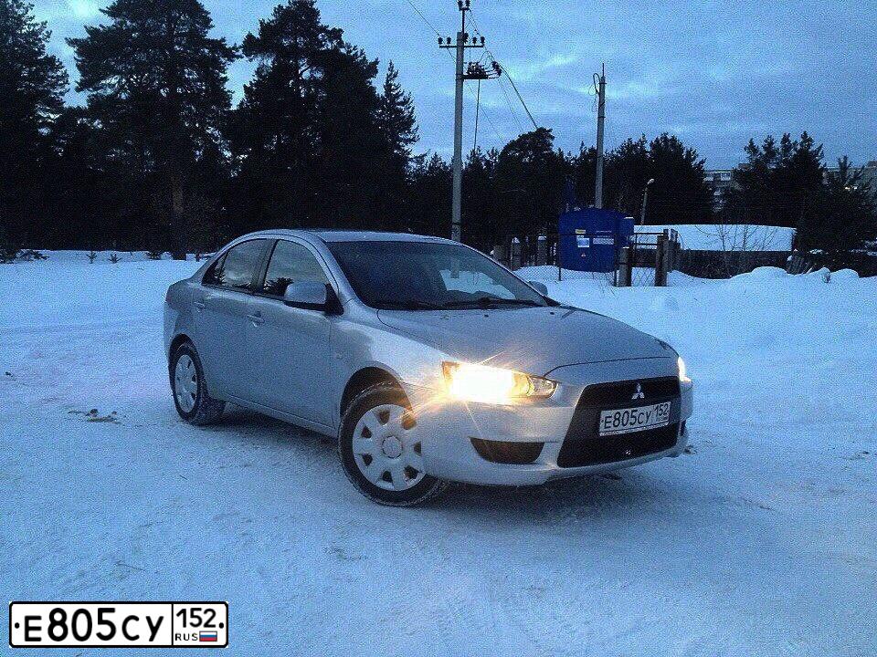 Фото автомобиля MITSUBISHI LANCER, 2007 — госномер Е805СУ152. Цвет: СЕРЕБРИСТЫЙ