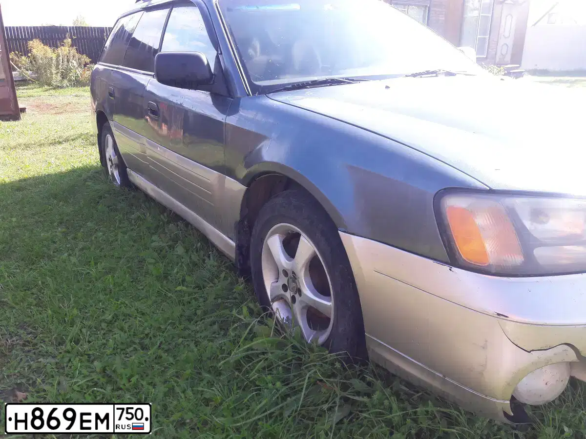 Фото автомобиля SUBARU OUTBACK, 2001 — госномер Р416УС196. Цвет: СЕРО-ЗЕЛЕНЫЙ