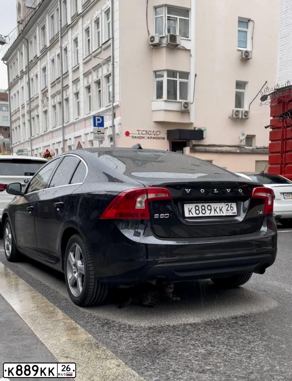Фото автомобиля BMW SERIE 5, 2007 — госномер К889КК26. Цвет: ЧЕРНЫЙ