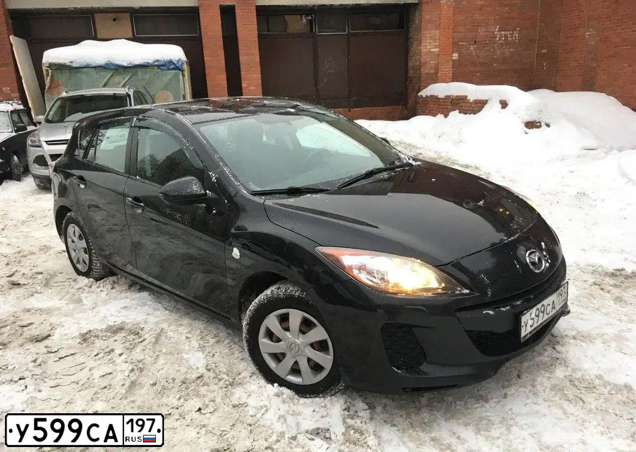 Фото автомобиля MAZDA 3, 2011 — госномер О696ЕО32. Цвет: ЧЕРНЫЙ