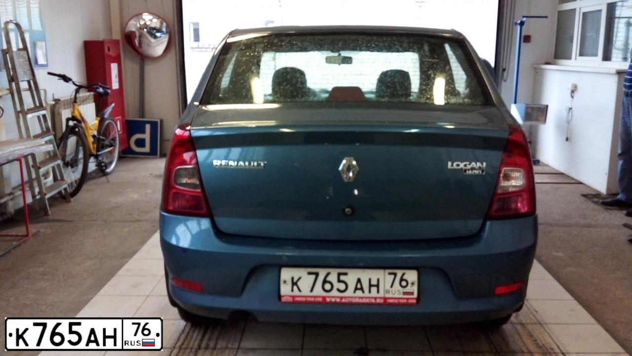 Фото автомобиля RENAULT LOGAN, 2011 — госномер К765АН76. Цвет: синий