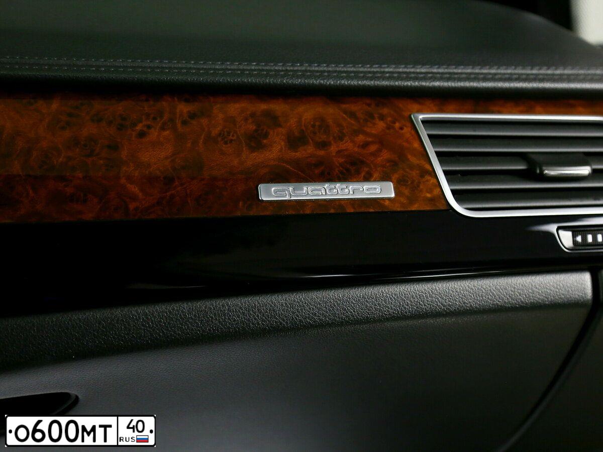 Фото автомобиля RENAULT LOGAN, 2006 — госномер О600МТ40. Цвет: СЕРЫЙ