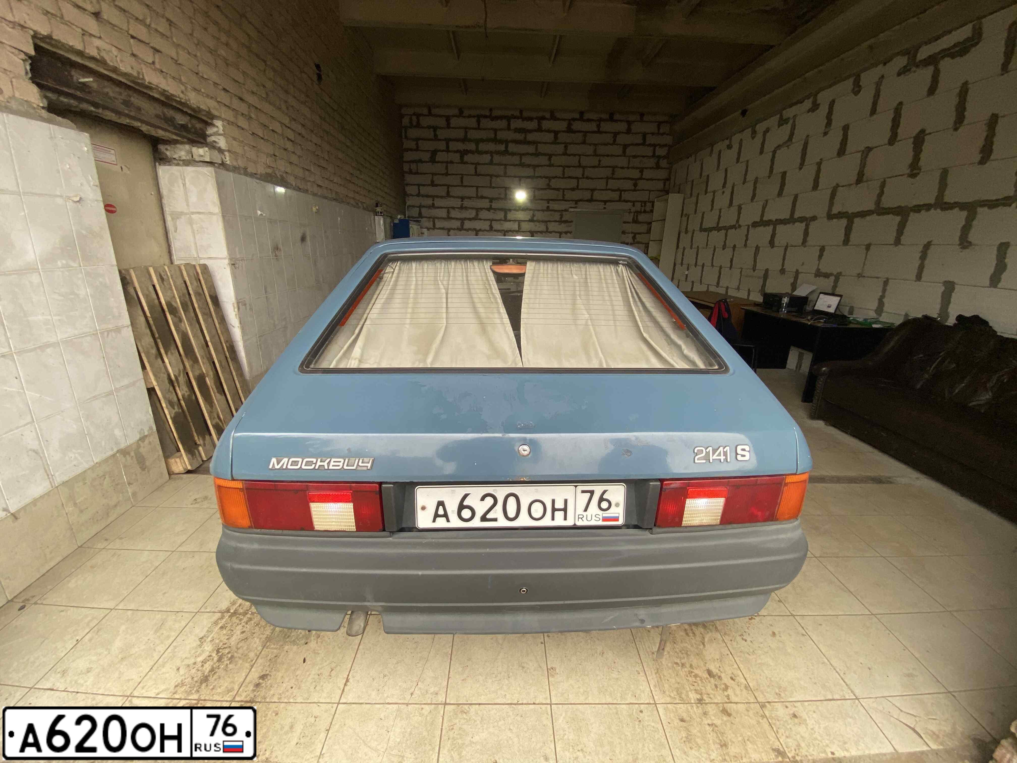 Фото автомобиля Москвич 2141, 1994 — госномер А620ОН76