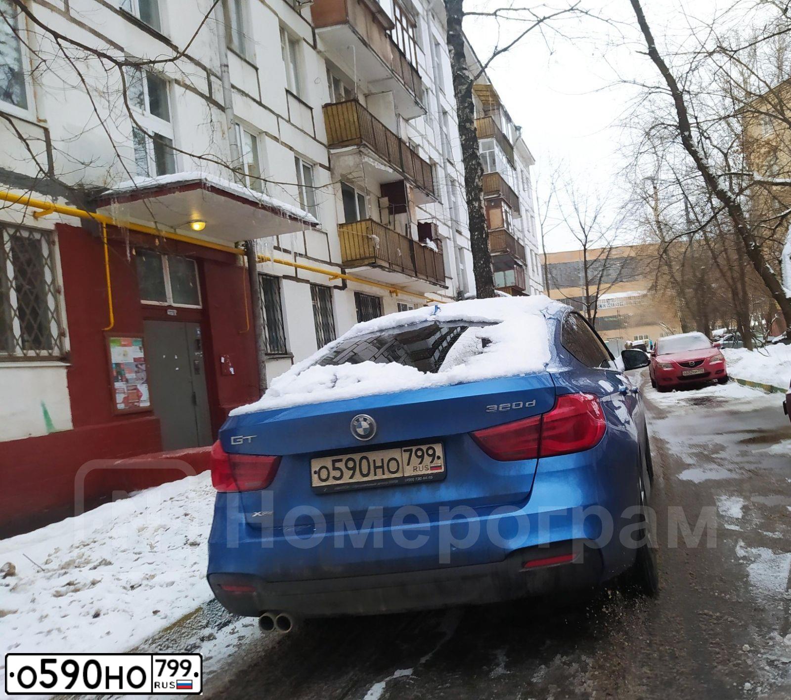 Фото автомобиля BMW SERIE 3 GT, 2018 — госномер М896АМ977. Цвет: синий