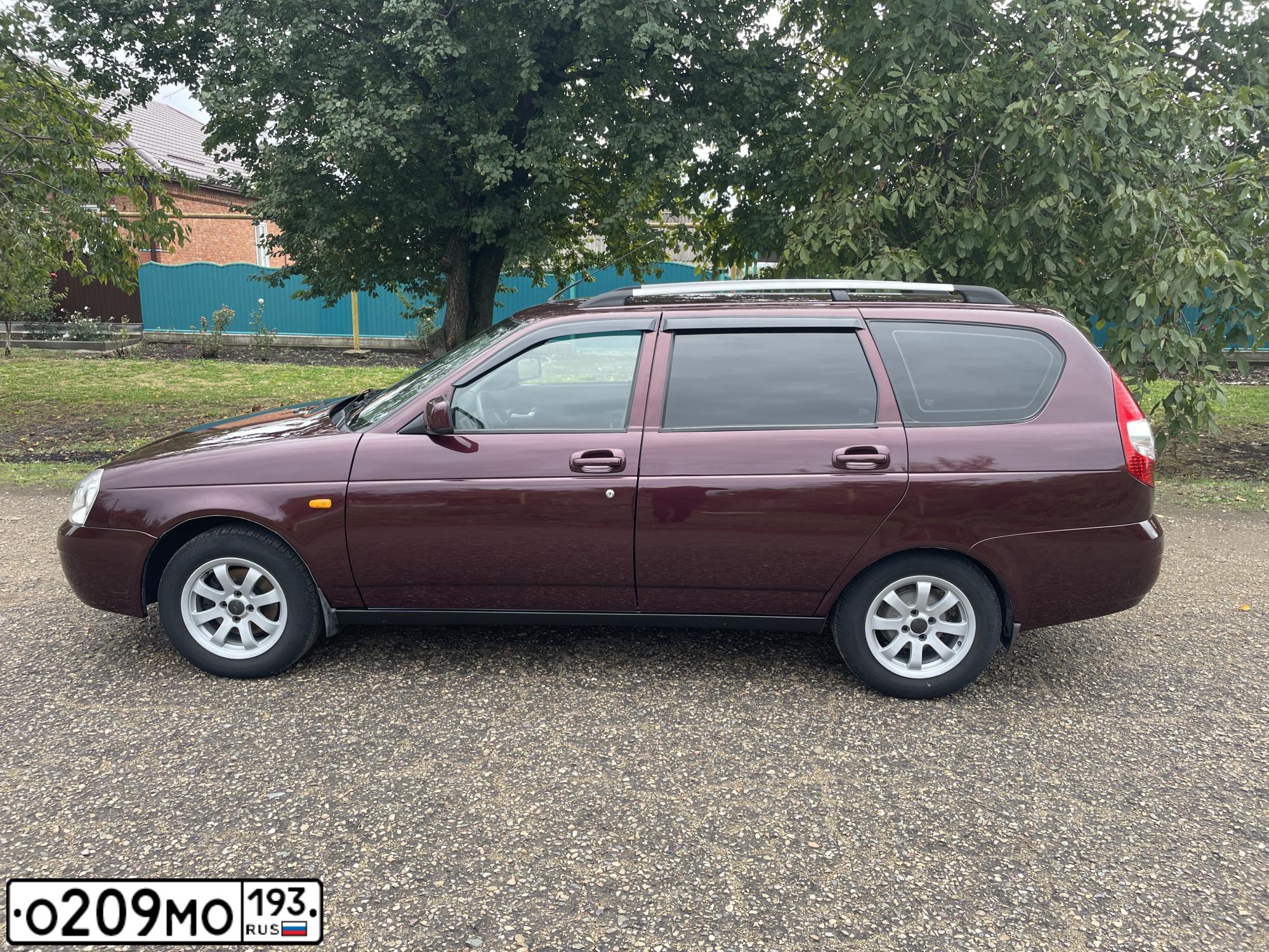 Фото автомобиля LADA 2171 PRIORA, 2011 — госномер О209МО193. Цвет: БОРДОВЫЙ