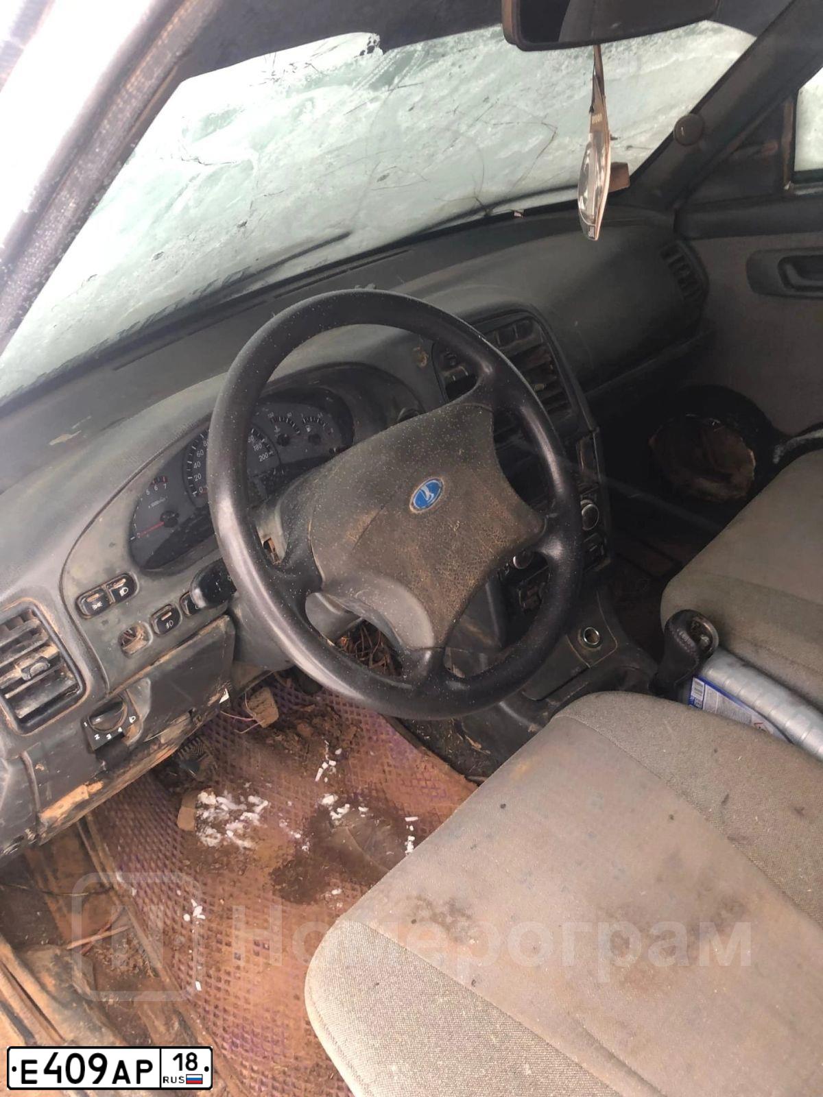 Фото автомобиля LADA 2112 LADA, 2008 — госномер Е409АР18. Цвет: СЕРО-БЕЖЕВЫЙ