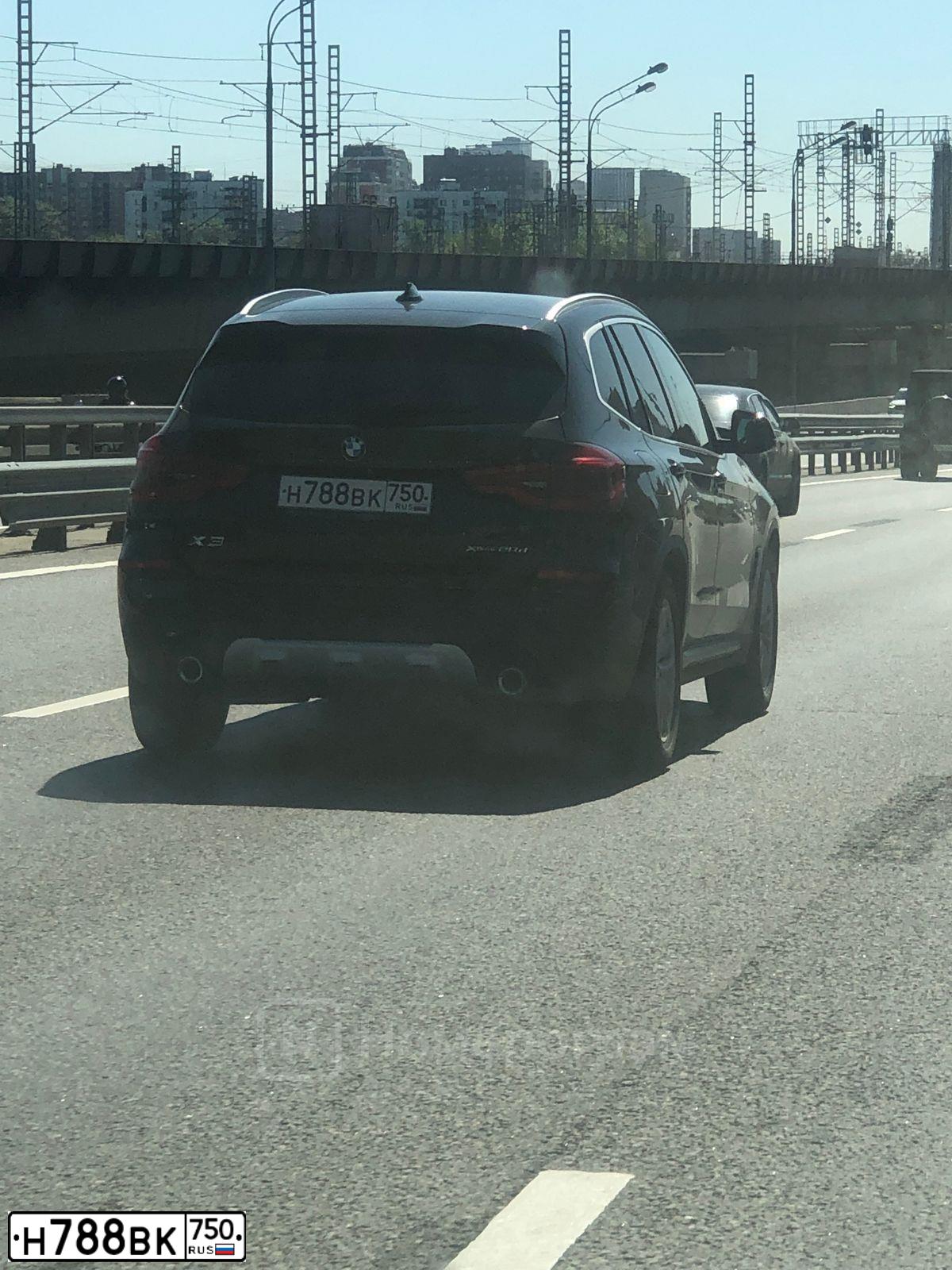 Фото автомобиля BMW X3, 2018 — госномер К881РС797. Цвет: ЧЕРНЫЙ