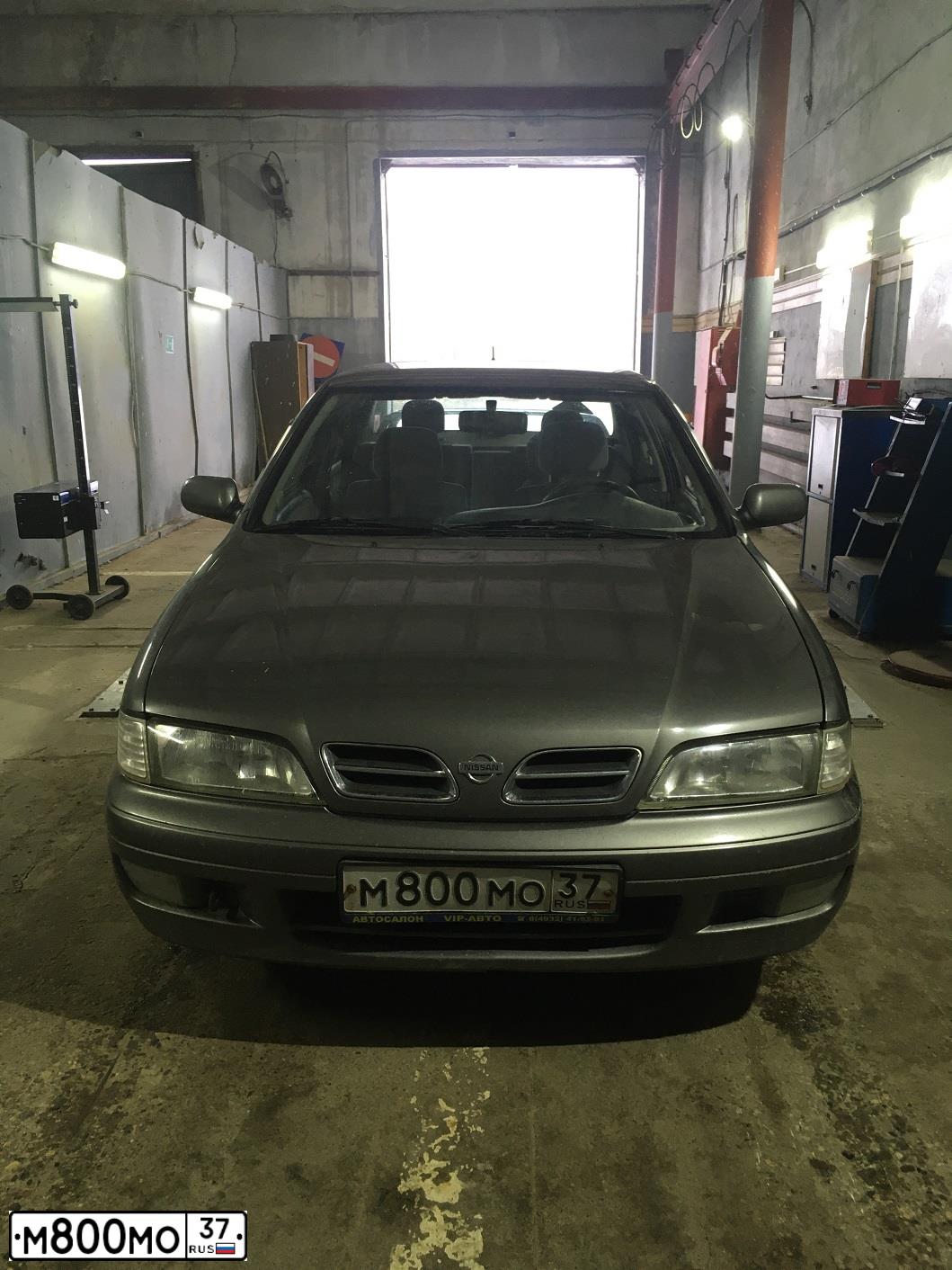 Фото автомобиля NISSAN PRIMERA, 1997 — госномер М800МО37. Цвет: СЕРЫЙ