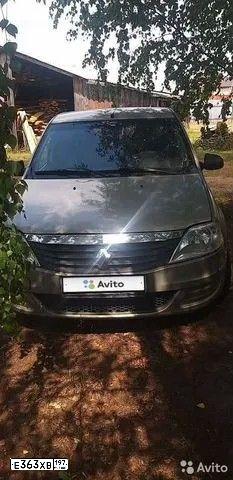Фото автомобиля KIA RIO, 2012 — госномер Р412ТМ777. Цвет: БЕЛЫЙ