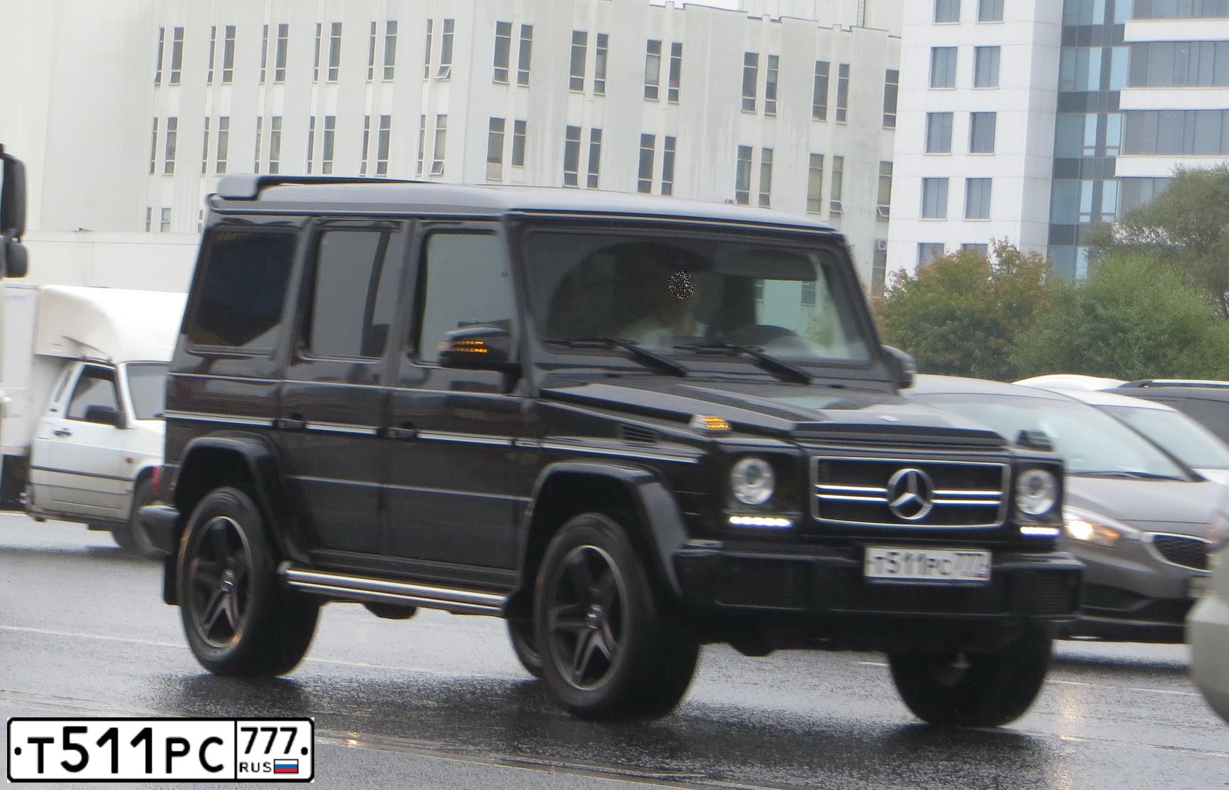 Фото автомобиля МЕРСЕДЕС-БЕНЦ G 350 D, 2015 — госномер Т511РС777. Цвет: ЧЕРНЫЙ