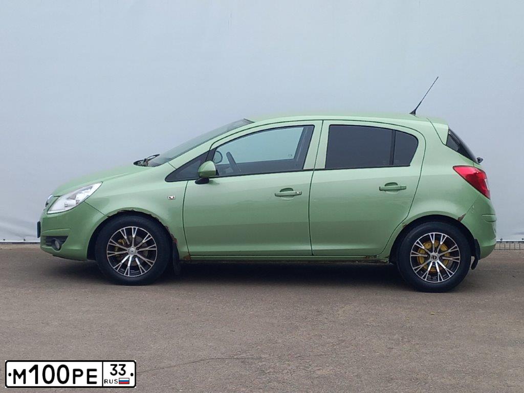 Фото автомобиля LADA VESTA, 2017 — госномер Х620РО33. Цвет: Серебристый