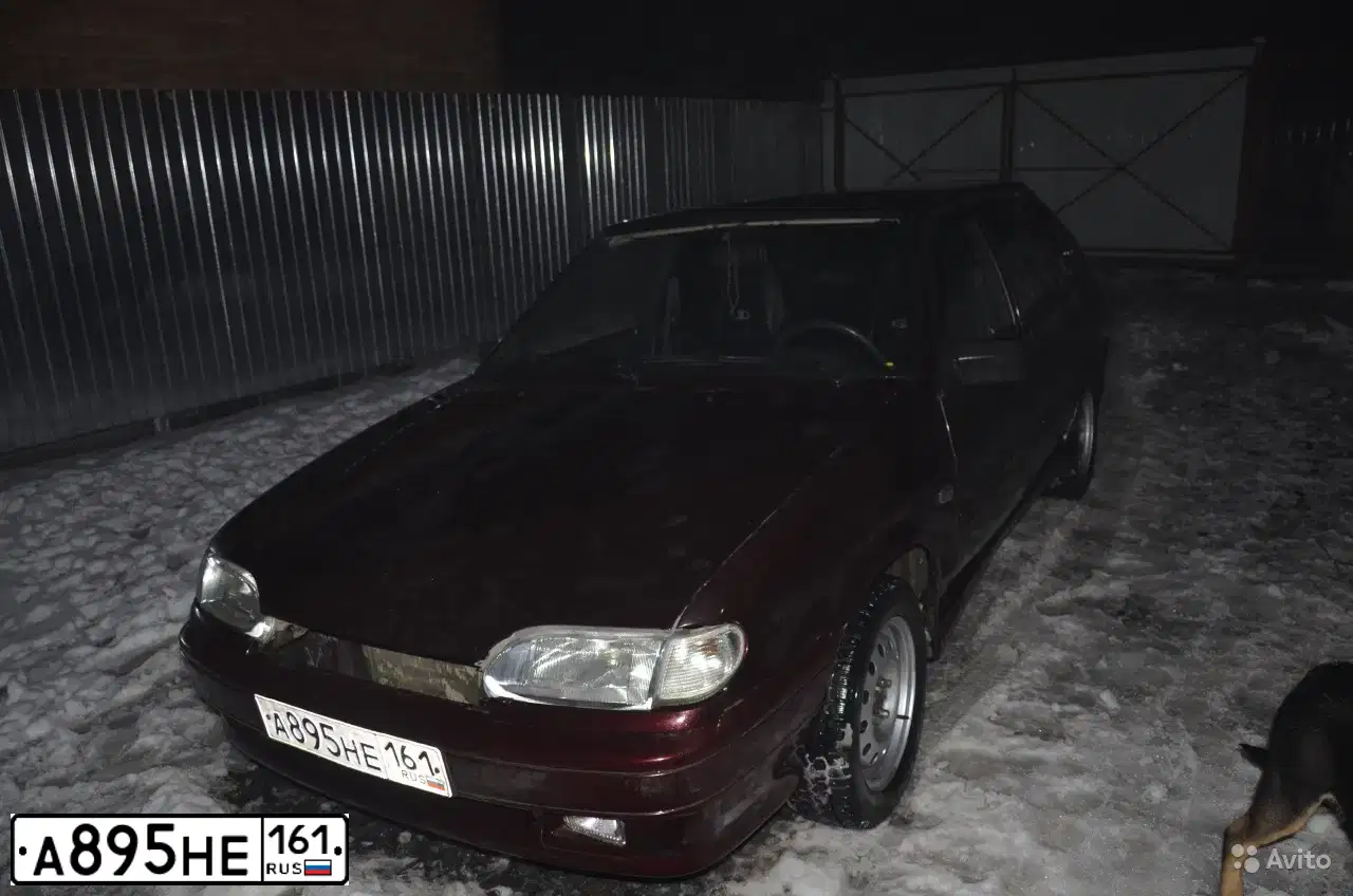 Фото автомобиля LADA 2114 SAMARA, 2011 — госномер М284УС82. Цвет: ТЕМНО-ВИШНЕВЫЙ