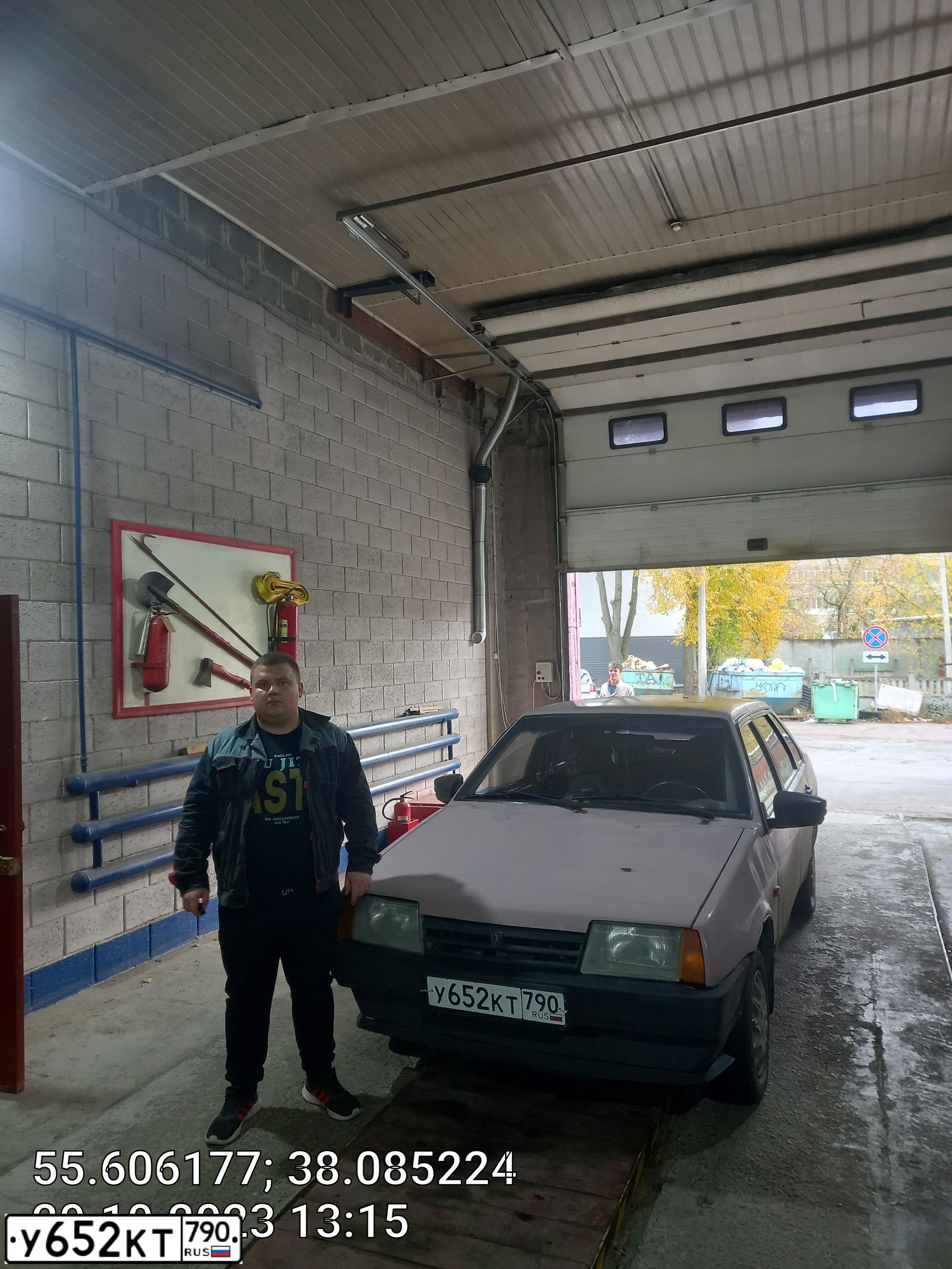 Фото автомобиля LADA 2109 SAMARA, 2002 — госномер О541СА33. Цвет: РОЗОВЫЙ