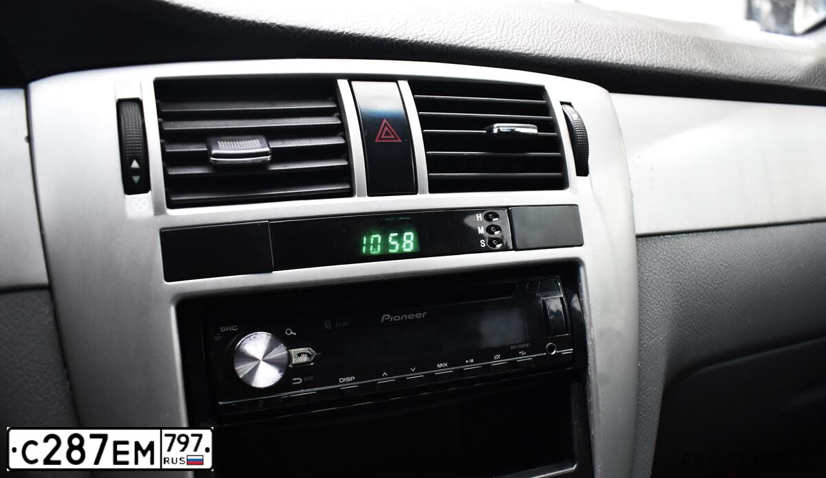 Фото автомобиля CHEVROLET LACETTI, 2007 — госномер О501АВ250. Цвет: Красный