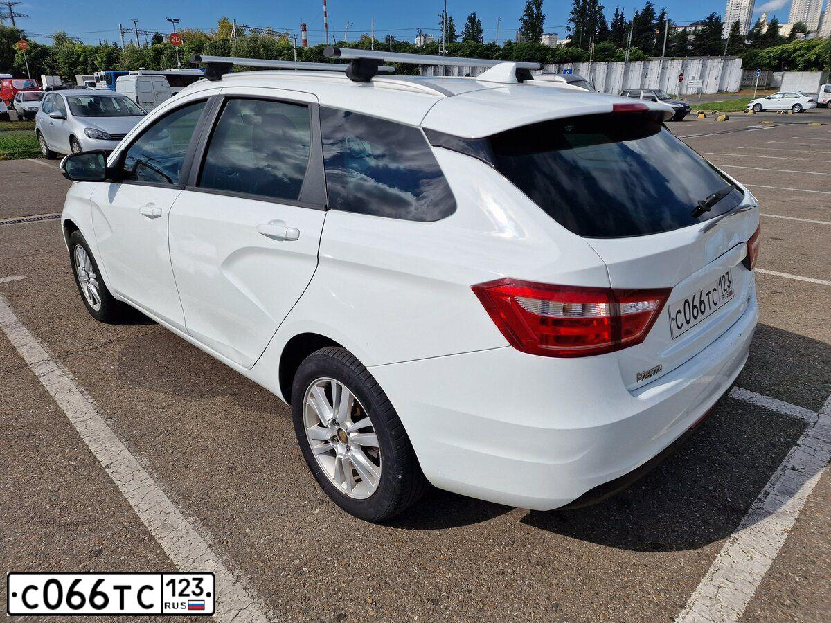 Фото автомобиля LADA VESTA, 2017 — госномер К101РУ95. Цвет: Белый