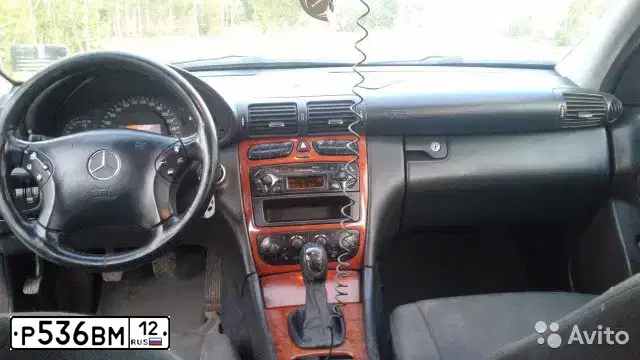 Фото автомобиля MERCEDES C-KLASSE, 2000 — госномер К200ОХ43. Цвет: ЧЕРНЫЙ
