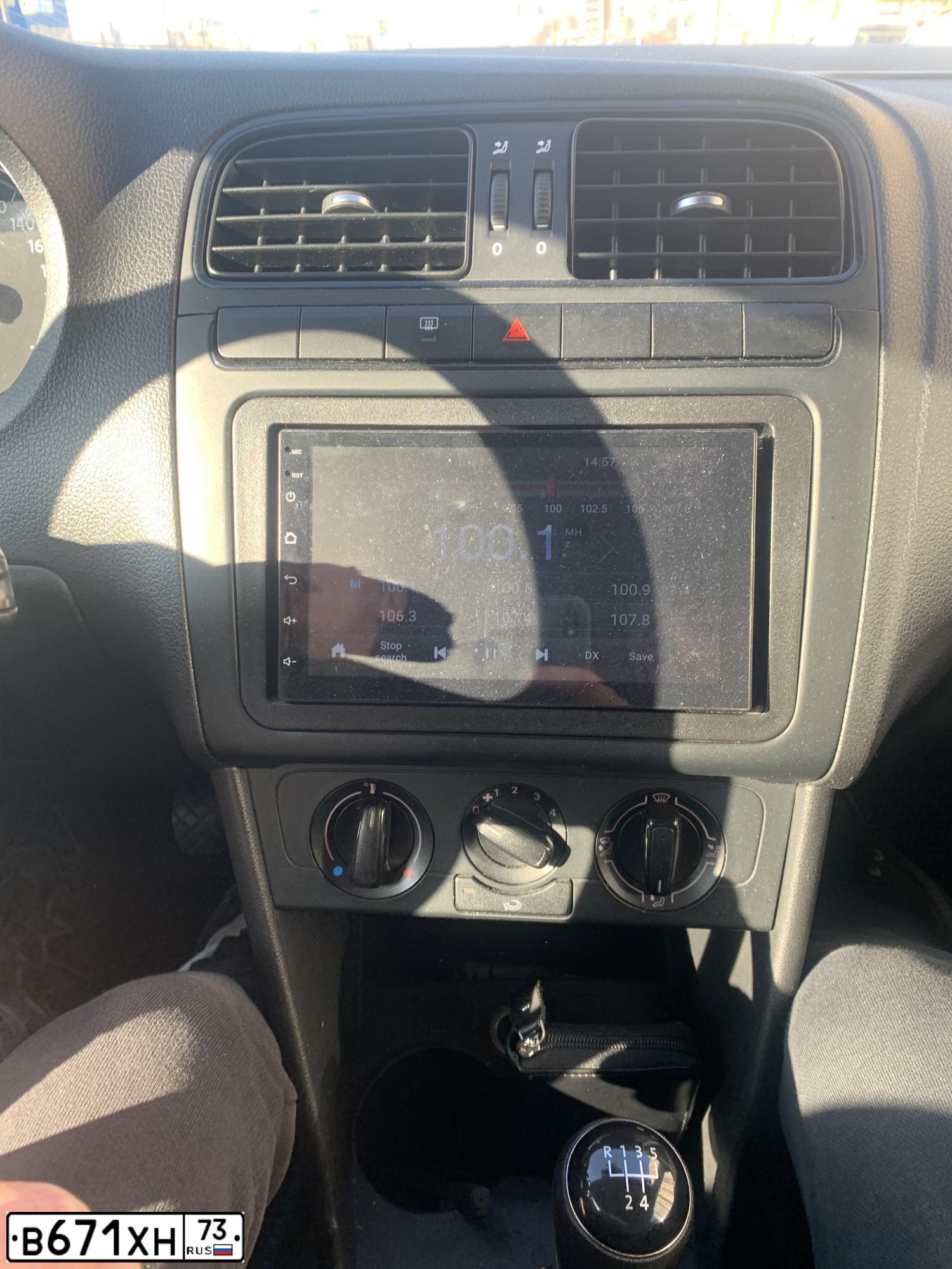 Фото автомобиля VOLKSWAGEN POLO, 2013 — госномер К293ВЕ53