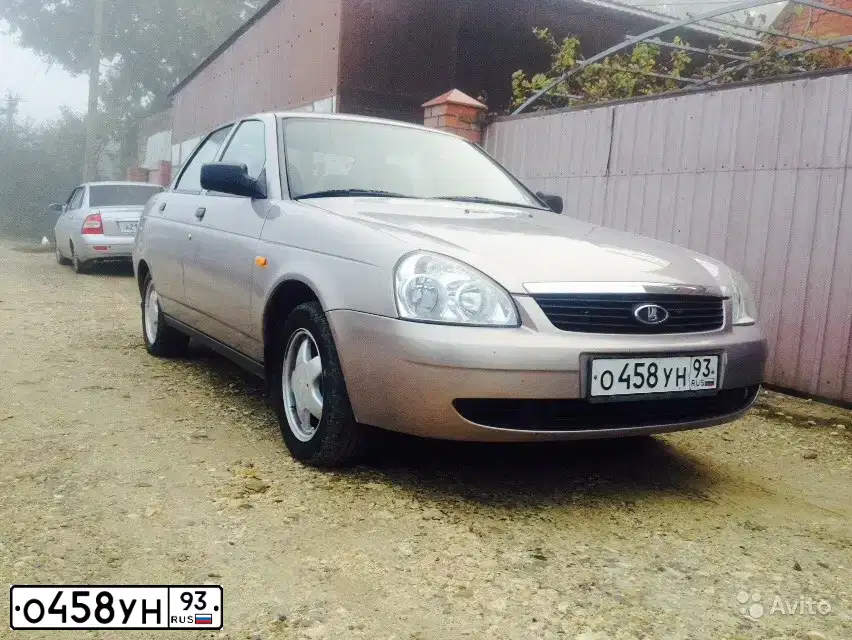 Фото автомобиля LADA PRIORA, 2007 — госномер М311АК180