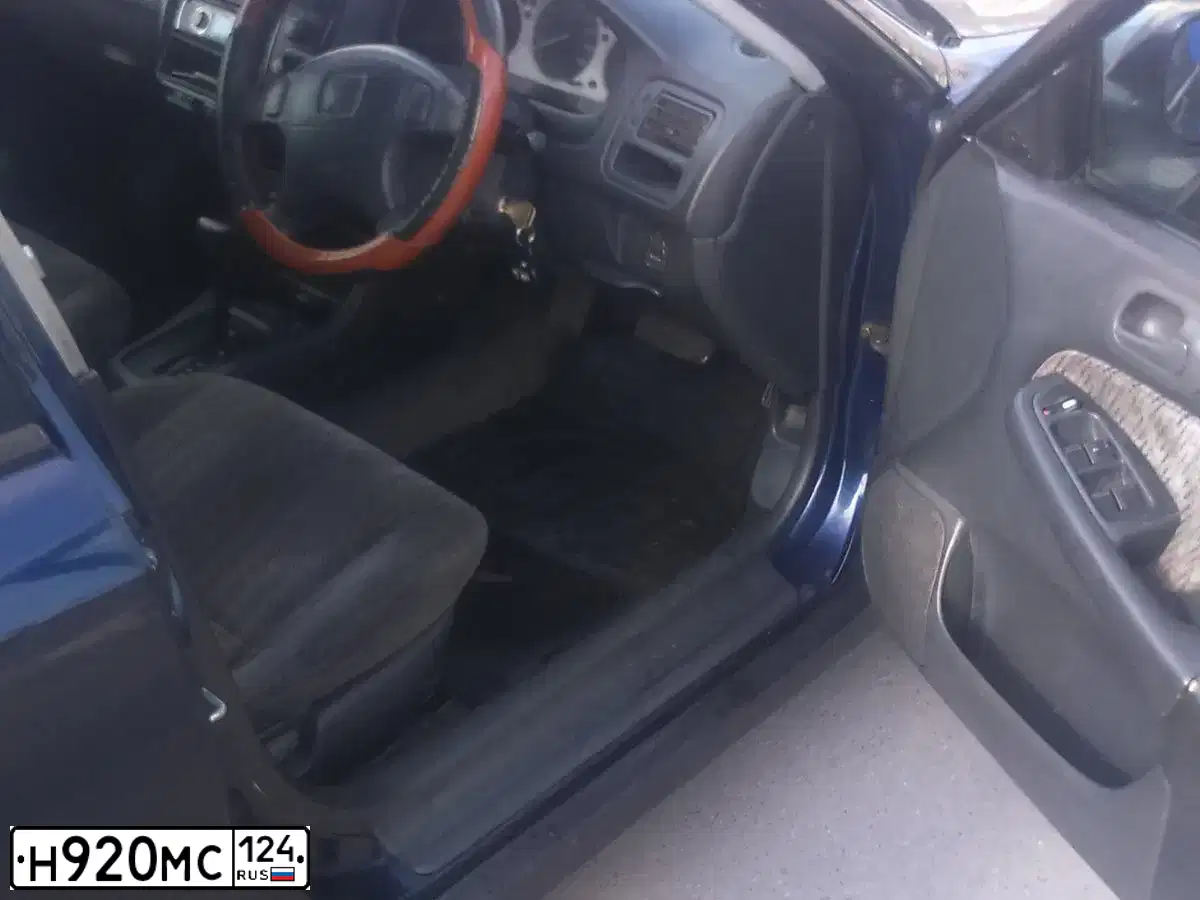 Фото автомобиля HONDA CIVIC, 1999 — госномер Н920МС124