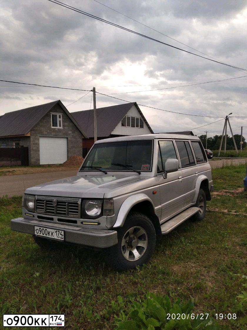 Фото автомобиля ISUZU TROOPER, 1987 — госномер У652АВ136