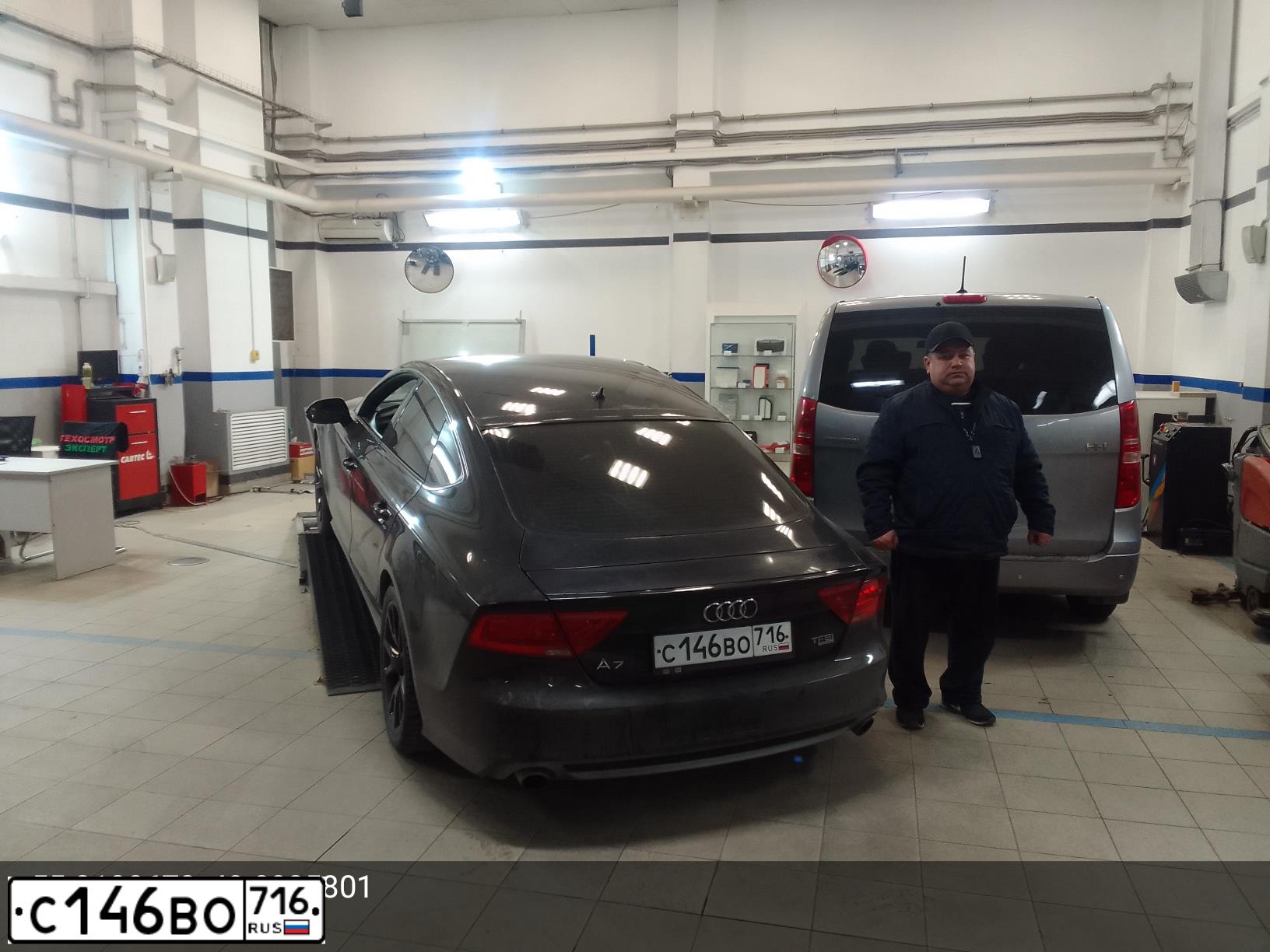 Фото автомобиля AUDI A7, 2013 — госномер С146ВО716. Цвет: ЧЕРНЫЙ