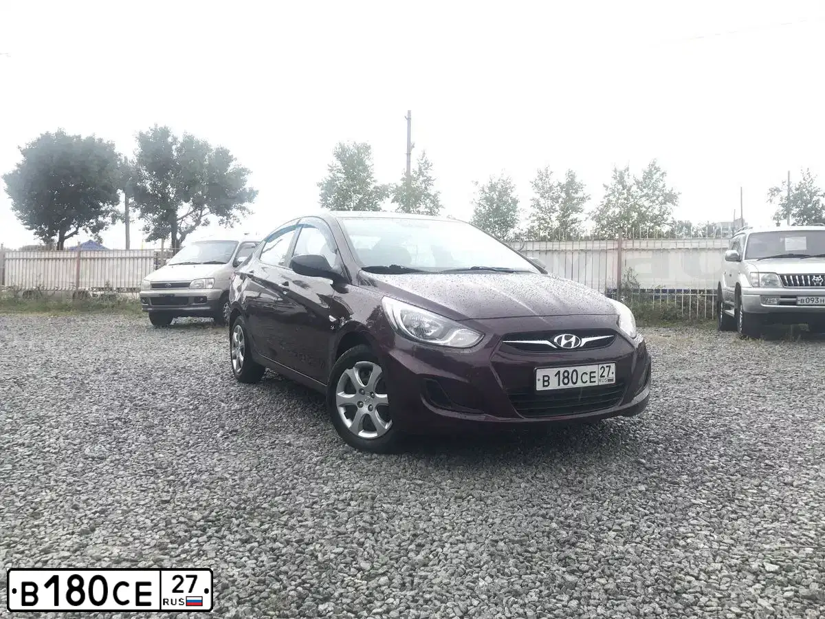 Фото автомобиля HYUNDAI SOLARIS, 2012 — госномер А198ММ03. Цвет: ФИОЛЕТОВЫЙ