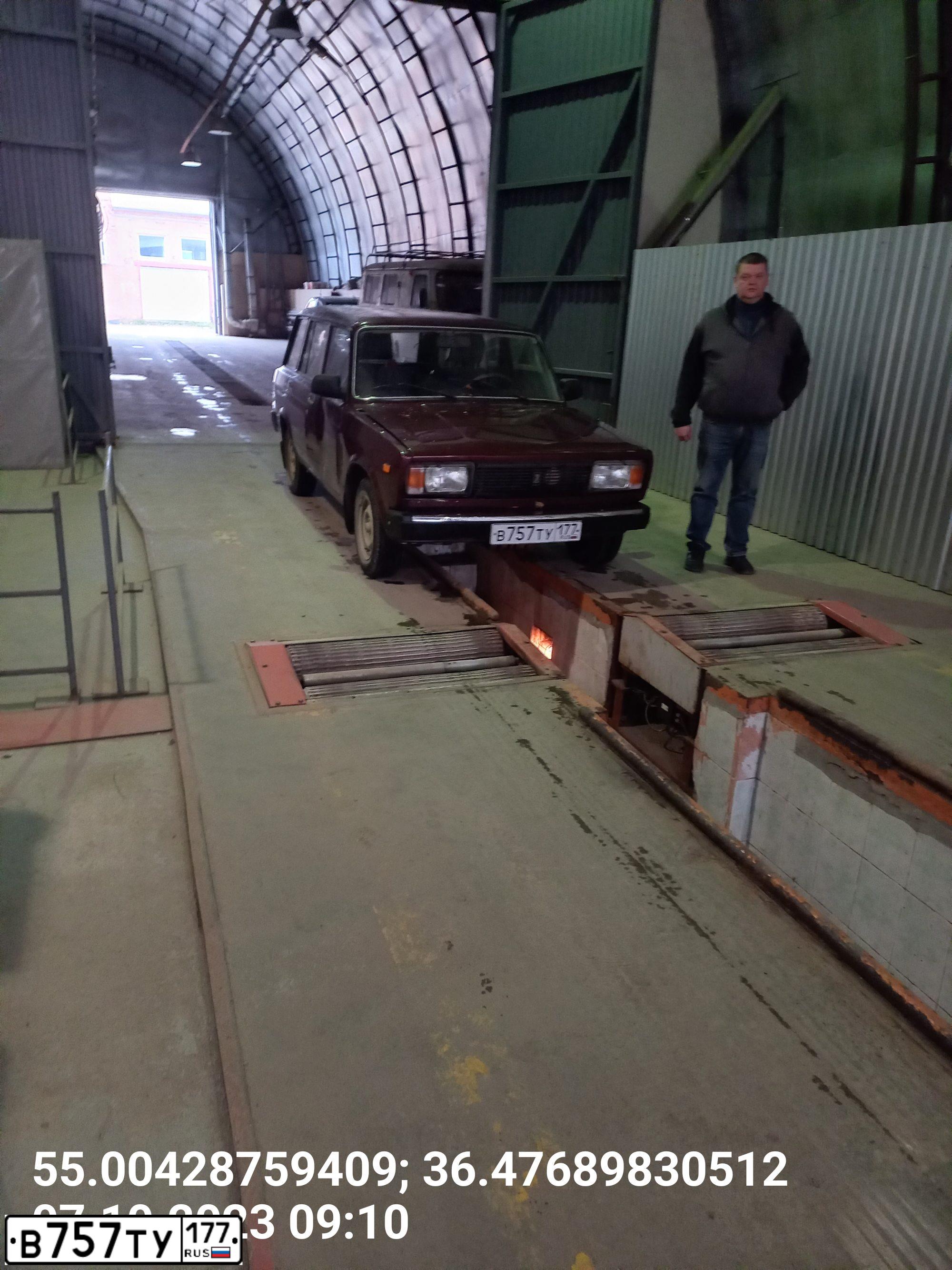 Фото автомобиля LEXUS RX350, 2007 — госномер Р543ХЕ40. Цвет: БЕЖЕВЫЙ
