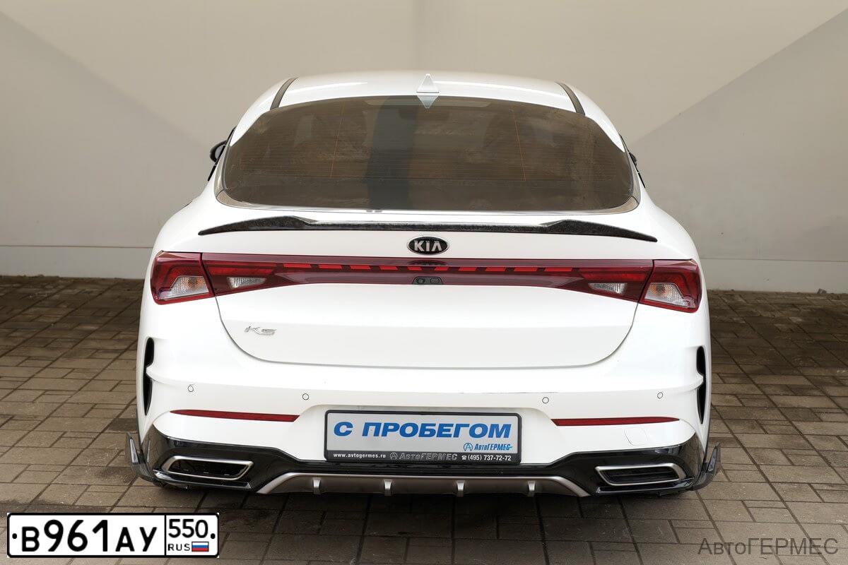 Фото автомобиля KIA K5, 2020 — госномер В961АУ550. Цвет: Белый
