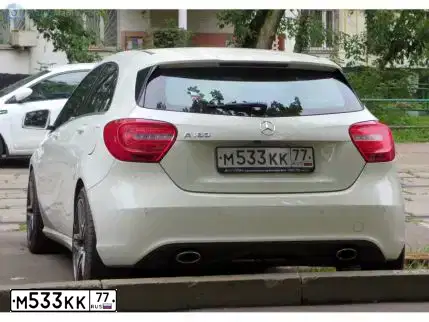 Фото автомобиля MERCEDES-BENZ A180, 2013 — госномер Р564ЕР774. Цвет: Белый