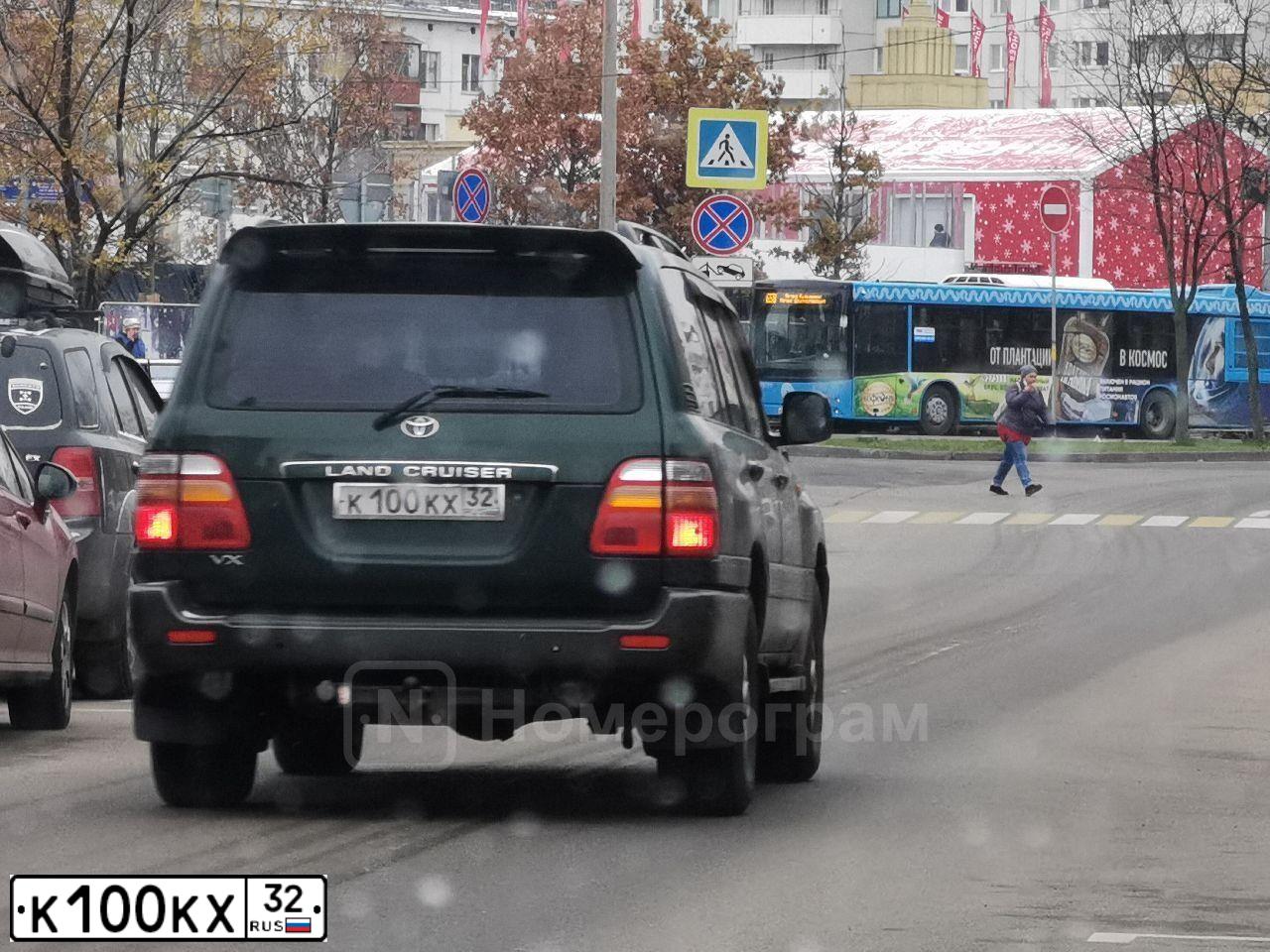 Фото автомобиля TOYOTA LAND CRUISER, 1999 — госномер М516ОУ797