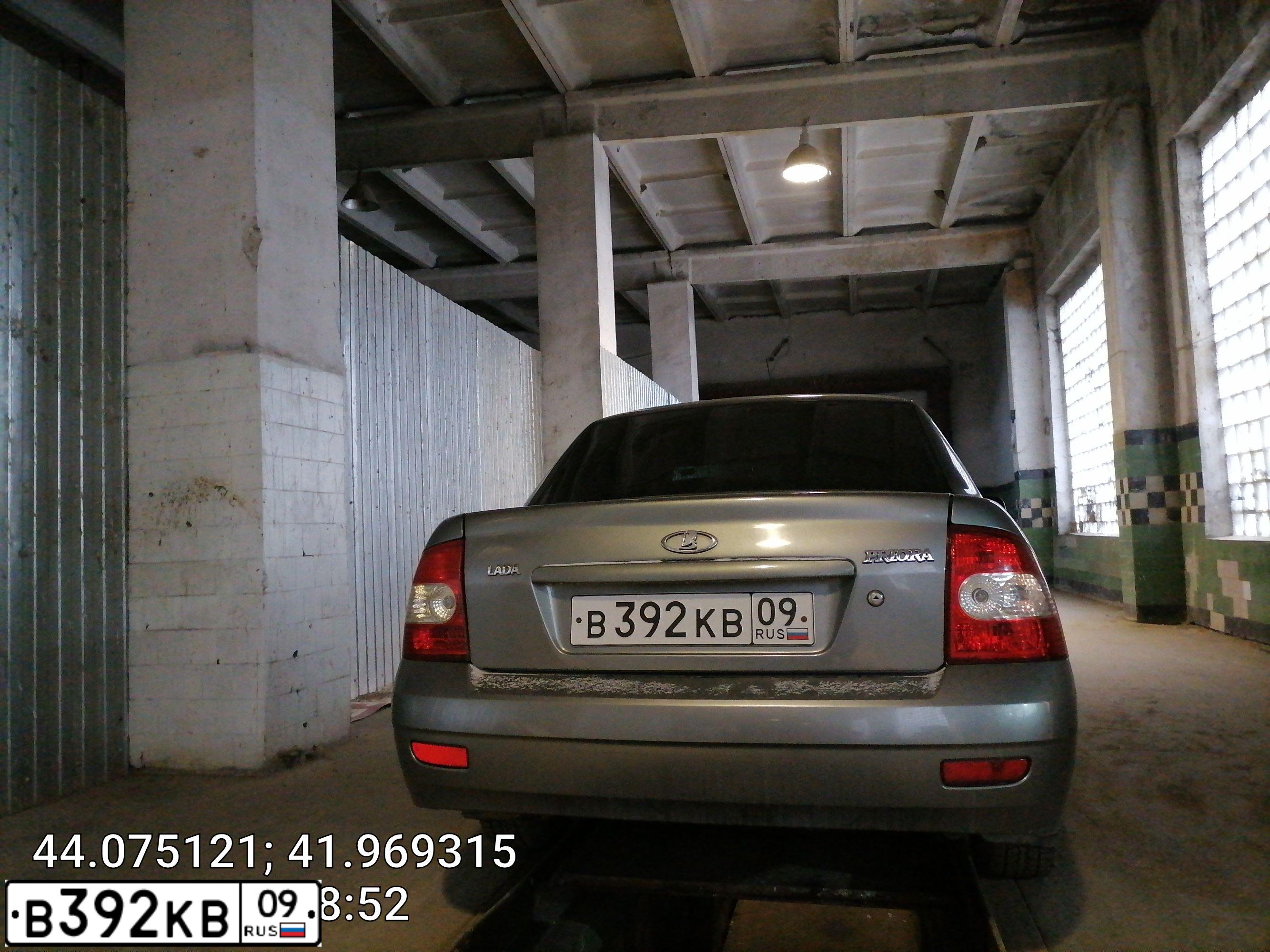 Фото автомобиля LADA 2170 PRIORA, 2011 — госномер Е748НА161. Цвет: СЕРО-СИНЕ-ЗЕЛЕНЫЙ