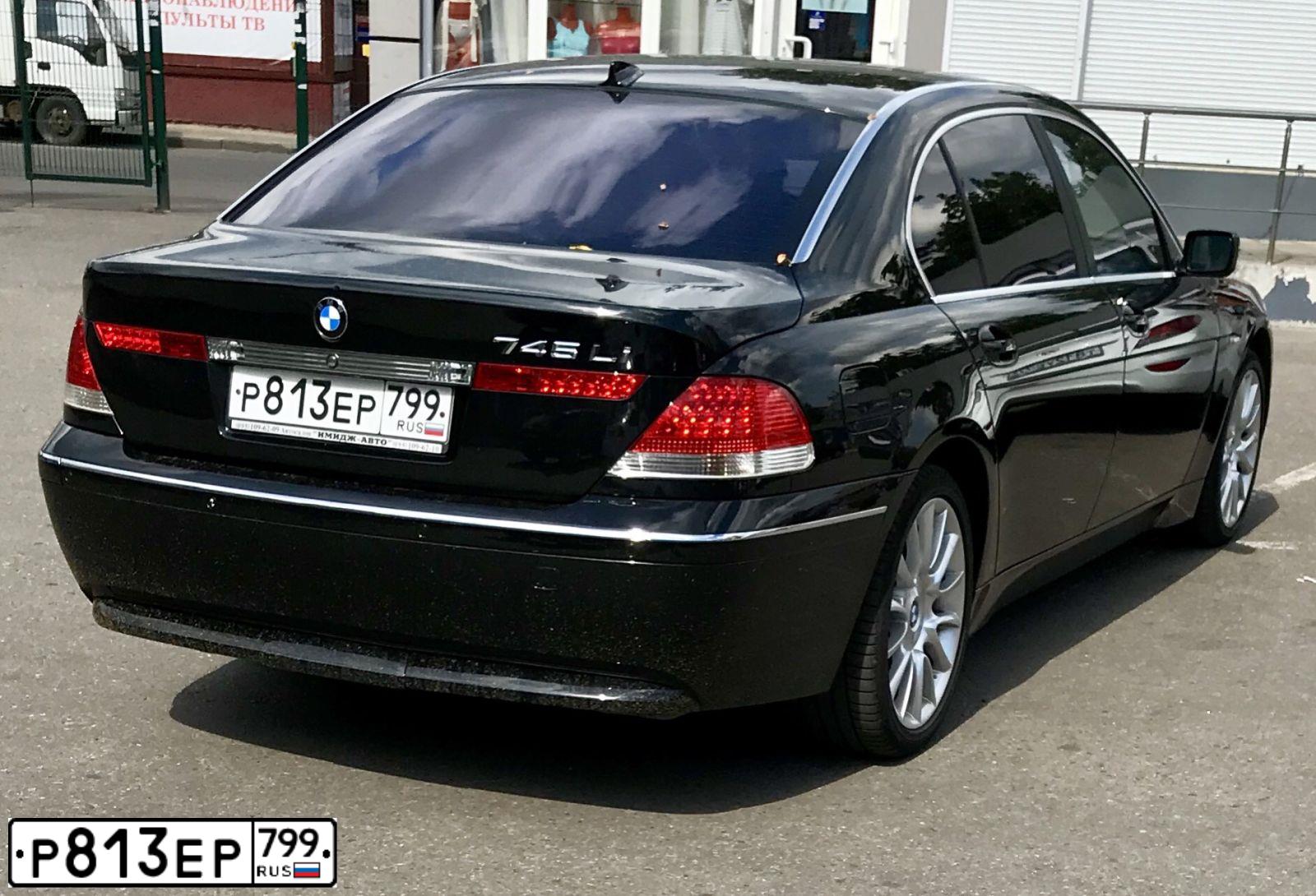 Фото автомобиля BMW SERIE 7, 2002 — госномер М939ММ77. Цвет: ЧЕРНЫЙ