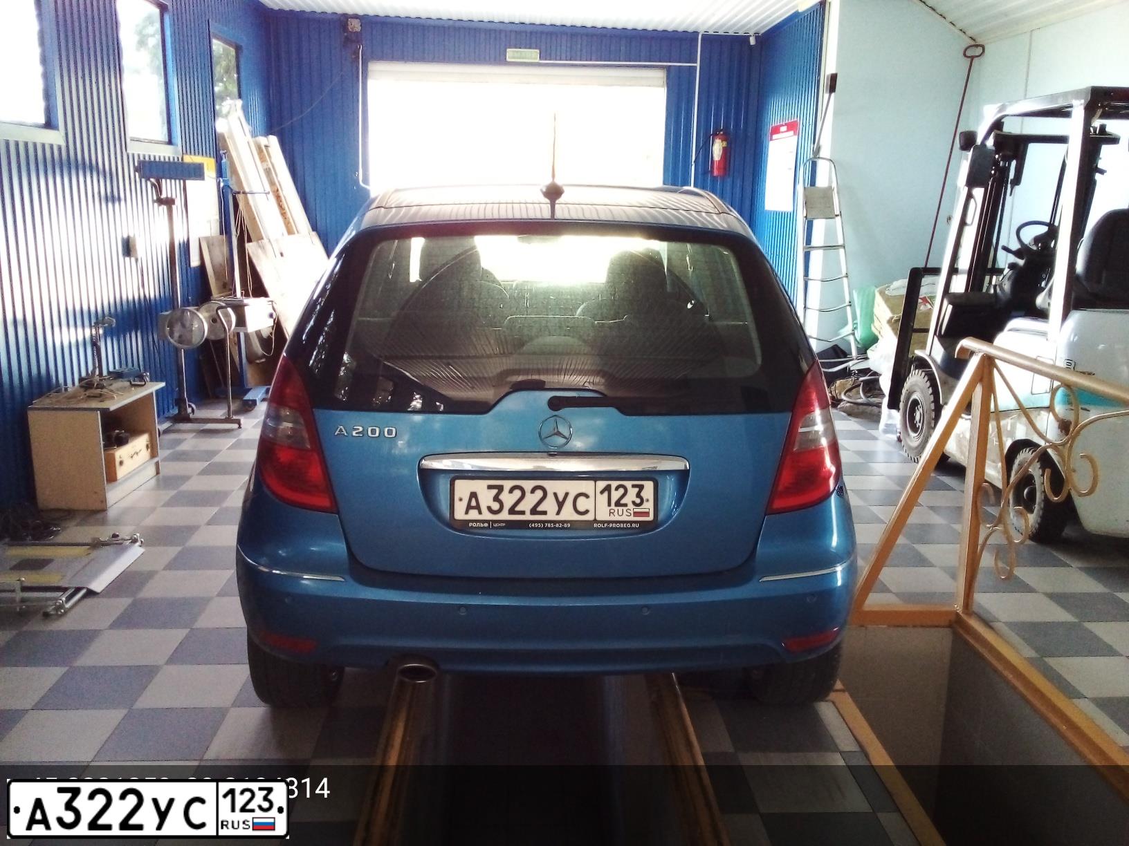 Фото автомобиля MERCEDES A-KLASSE, 2008 — госномер А322УС123. Цвет: голубой