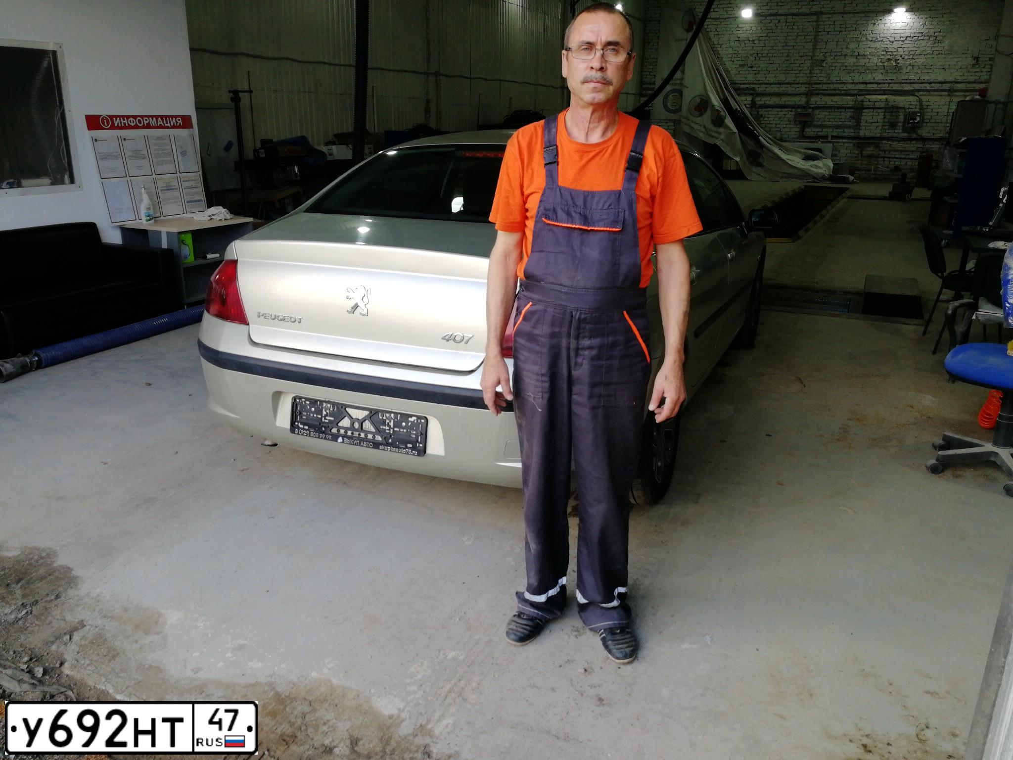 Фото автомобиля PEUGEOT 407, 2006 — госномер М500УВ198. Цвет: СВЕТЛО-СЕРЫЙ
