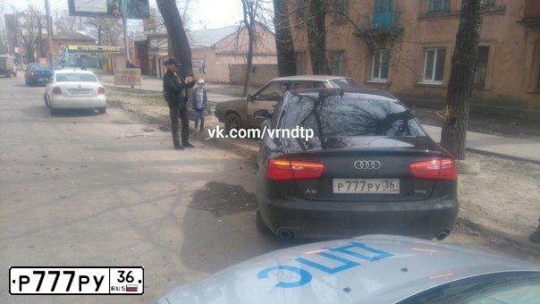 Фото автомобиля AUDI A6, 2012 — госномер Р777РУ36. Цвет: ЧЕРНЫЙ