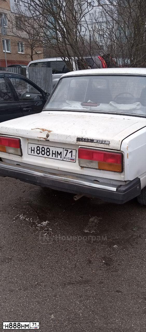 Фото автомобиля LADA 2107, 2008 — госномер Н888НМ71. Цвет: ЯРКО-БЕЛЫЙ