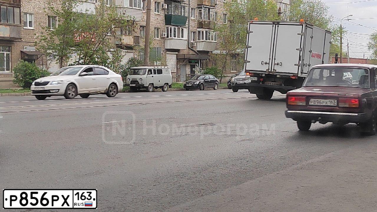 Фото автомобиля DAEWOO NEXIA, 2008 — госномер М689ХК82. Цвет: СИНИЙ