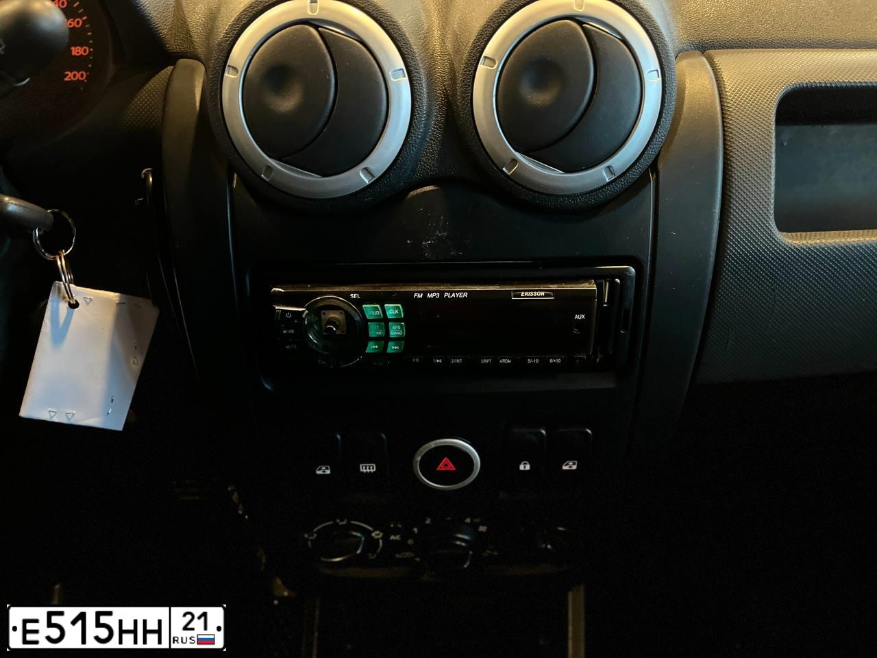 Фото автомобиля LADA LARGUS, 2015 — госномер Е515НН21. Цвет: ЧЕРНЫЙ