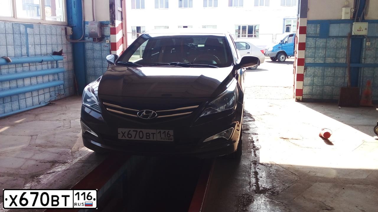 Фото автомобиля HYUNDAI SOLARIS, 2016 — госномер Х670ВТ116. Цвет: КОРИЧНЕВЫЙ