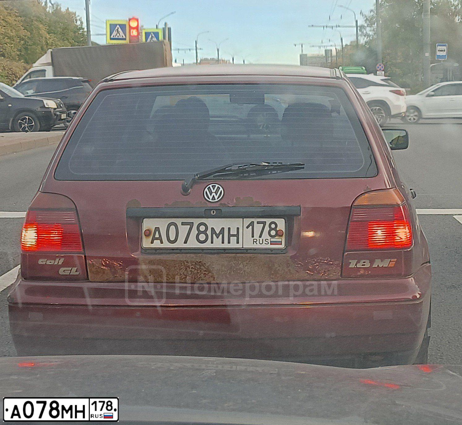 Фото автомобиля VOLKSWAGEN GOLF, 1996 — госномер А078МН178. Цвет: КРАСНЫЙ