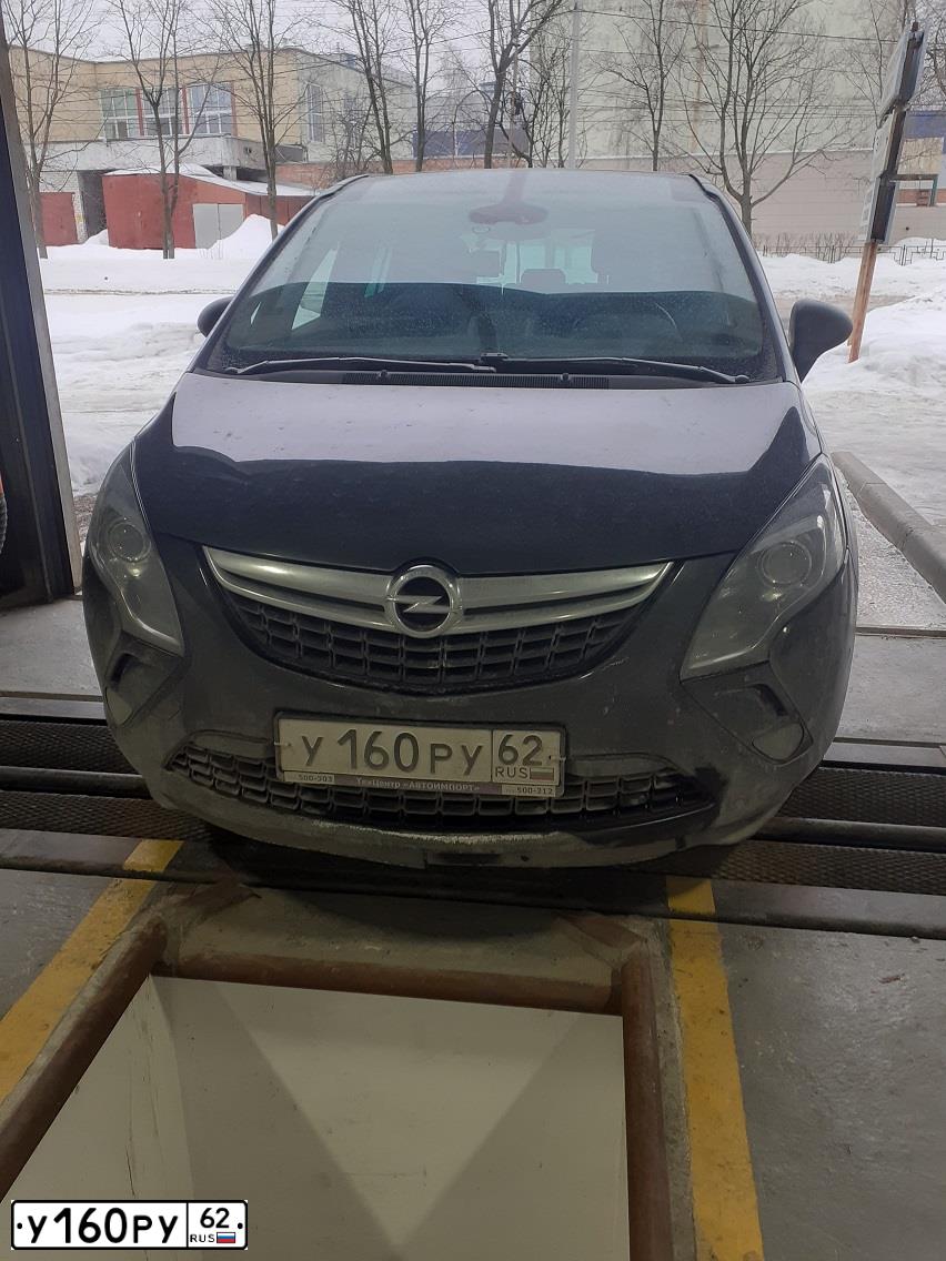 Фото автомобиля OPEL ZAFIRA, 2013 — госномер У160РУ62. Цвет: ЧЕРНЫЙ