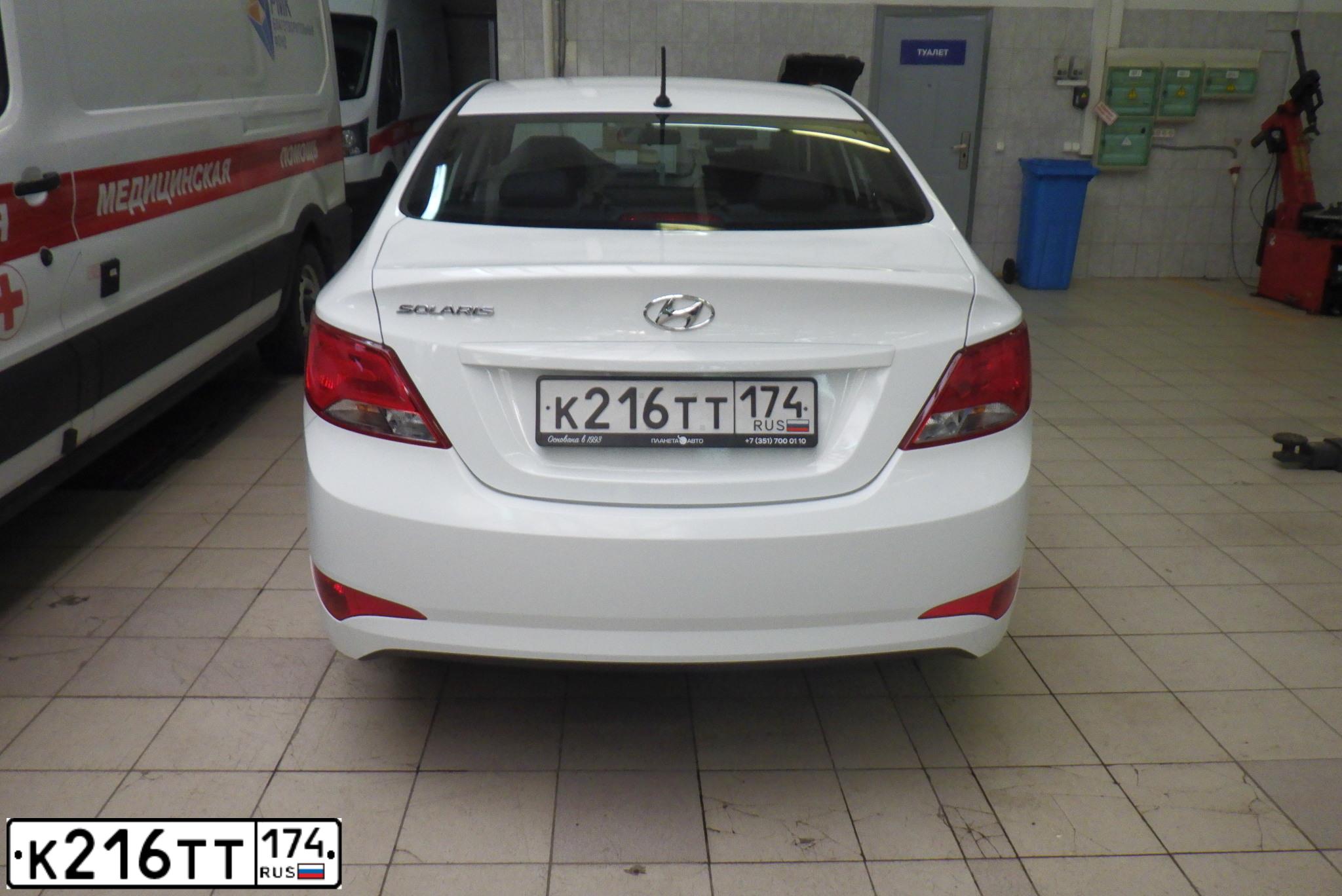 Фото автомобиля HYUNDAI SOLARIS, 2016 — госномер Т998АУ774. Цвет: Белый