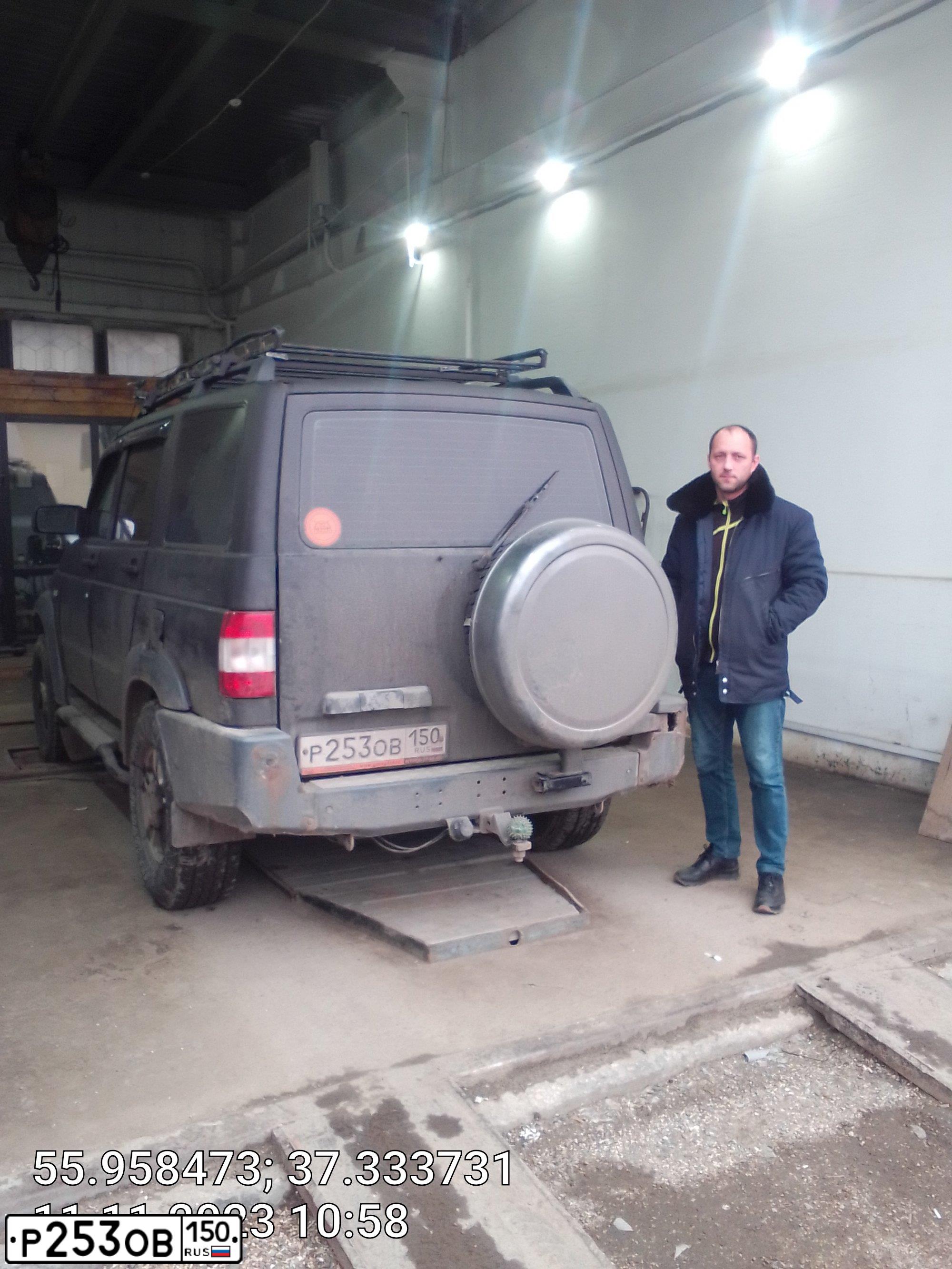 Фото автомобиля UAZ 3163 PATRIOT, 2007 — госномер Р253ОВ150. Цвет: МЕТАЛЛИК