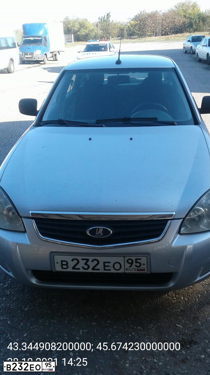 Фото автомобиля LADA 2170 PRIORA, 2013 — госномер В232ЕО95. Цвет: СВЕТЛО-СЕРЕБРИСТЫЙ МЕТАЛЛ