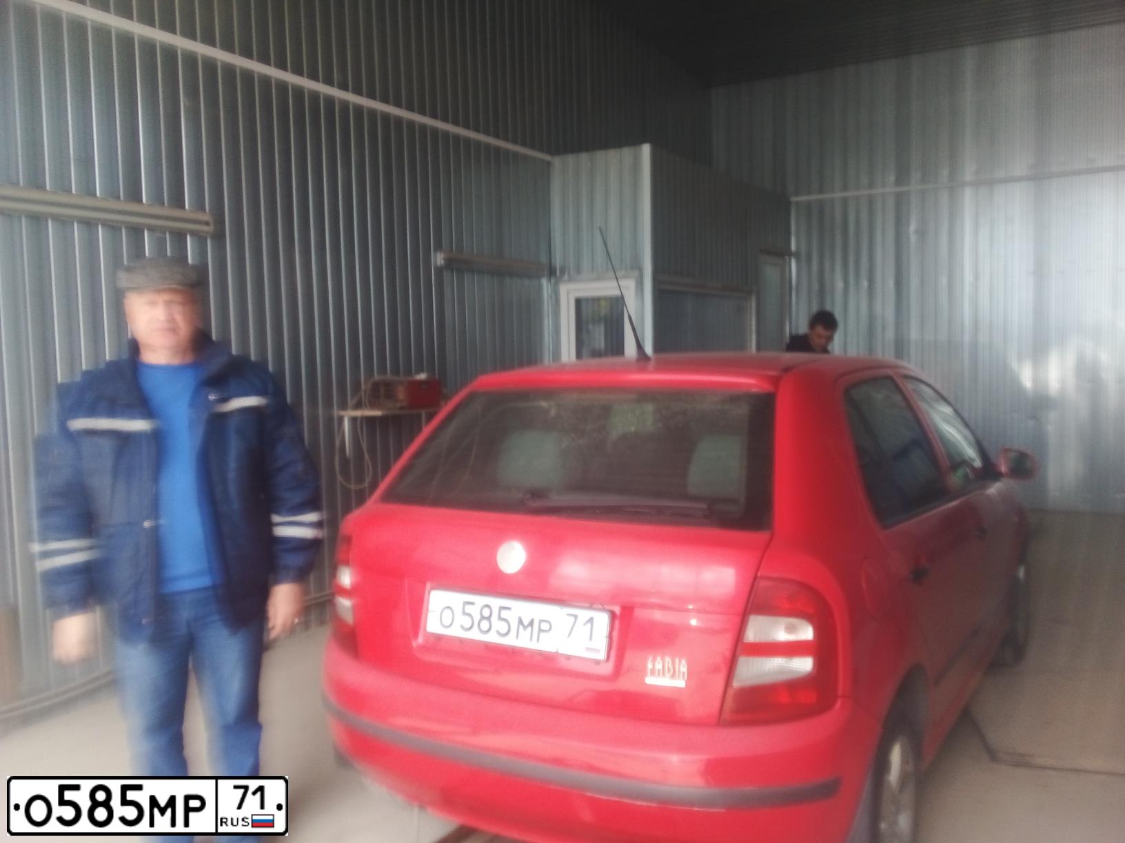 Фото автомобиля SKODA FABIA, 2001 — госномер О515ОС71. Цвет: Красный