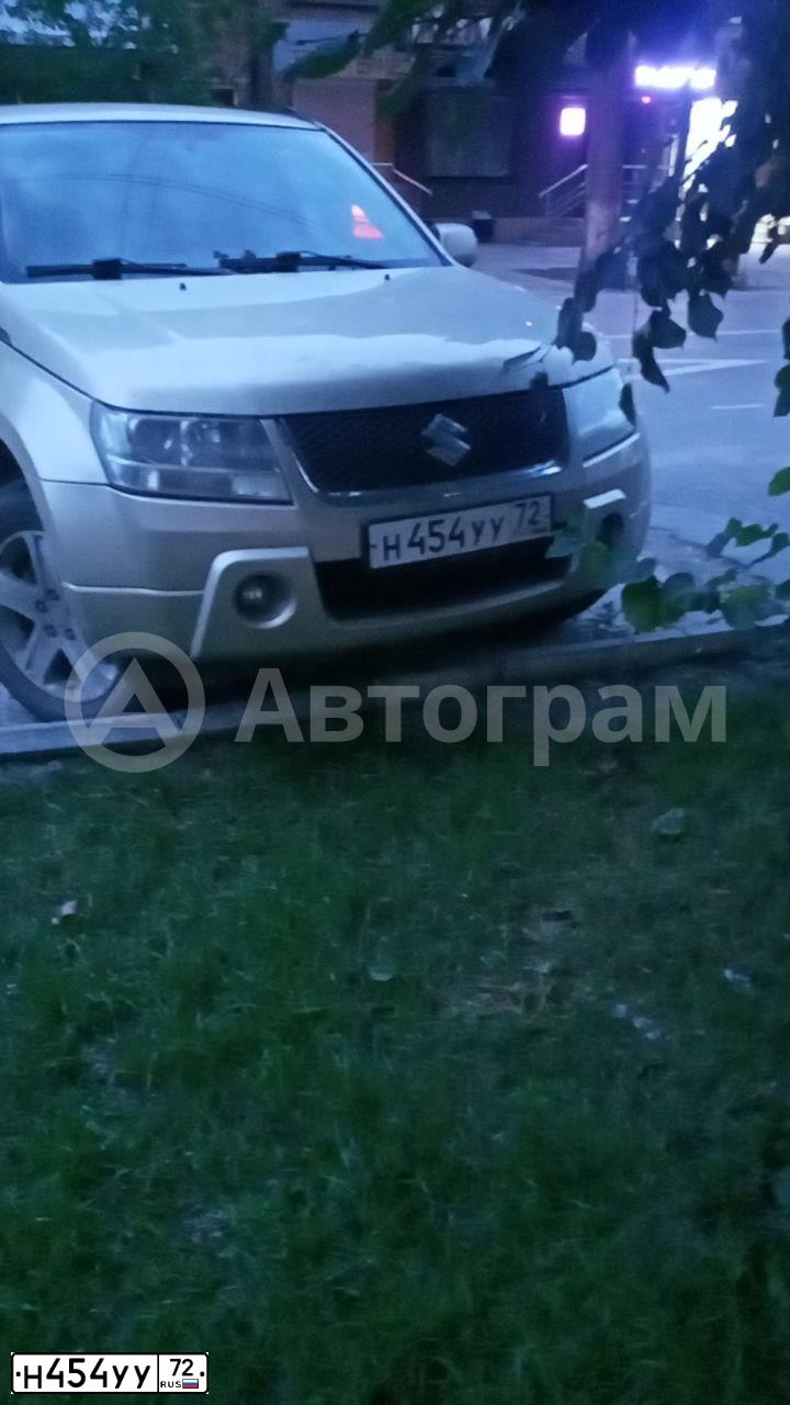 Фото автомобиля SUZUKI /GRAND/ VITARA, 2006 — госномер Н454УУ72. Цвет: БЕЖЕВЫЙ