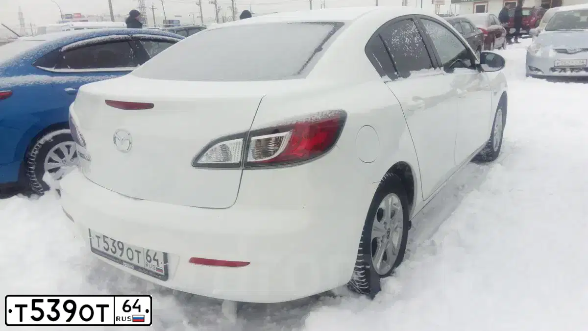 Фото автомобиля MAZDA 3, 2012 — госномер Т539ОТ64. Цвет: Белый