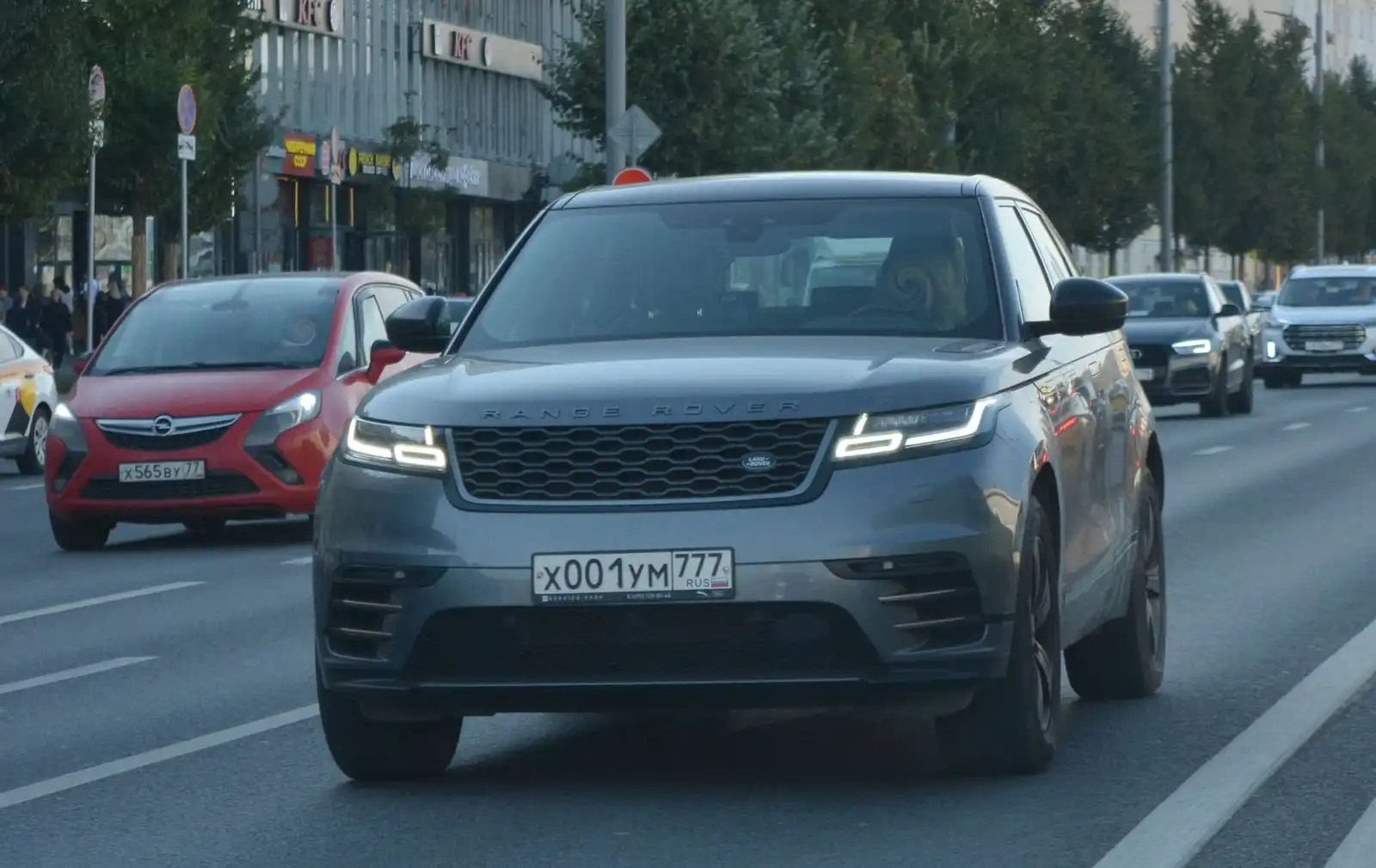 Фото автомобиля SKODA OCTAVIA, 2015 — госномер Н474ХК161. Цвет: БЕЛЫЙ