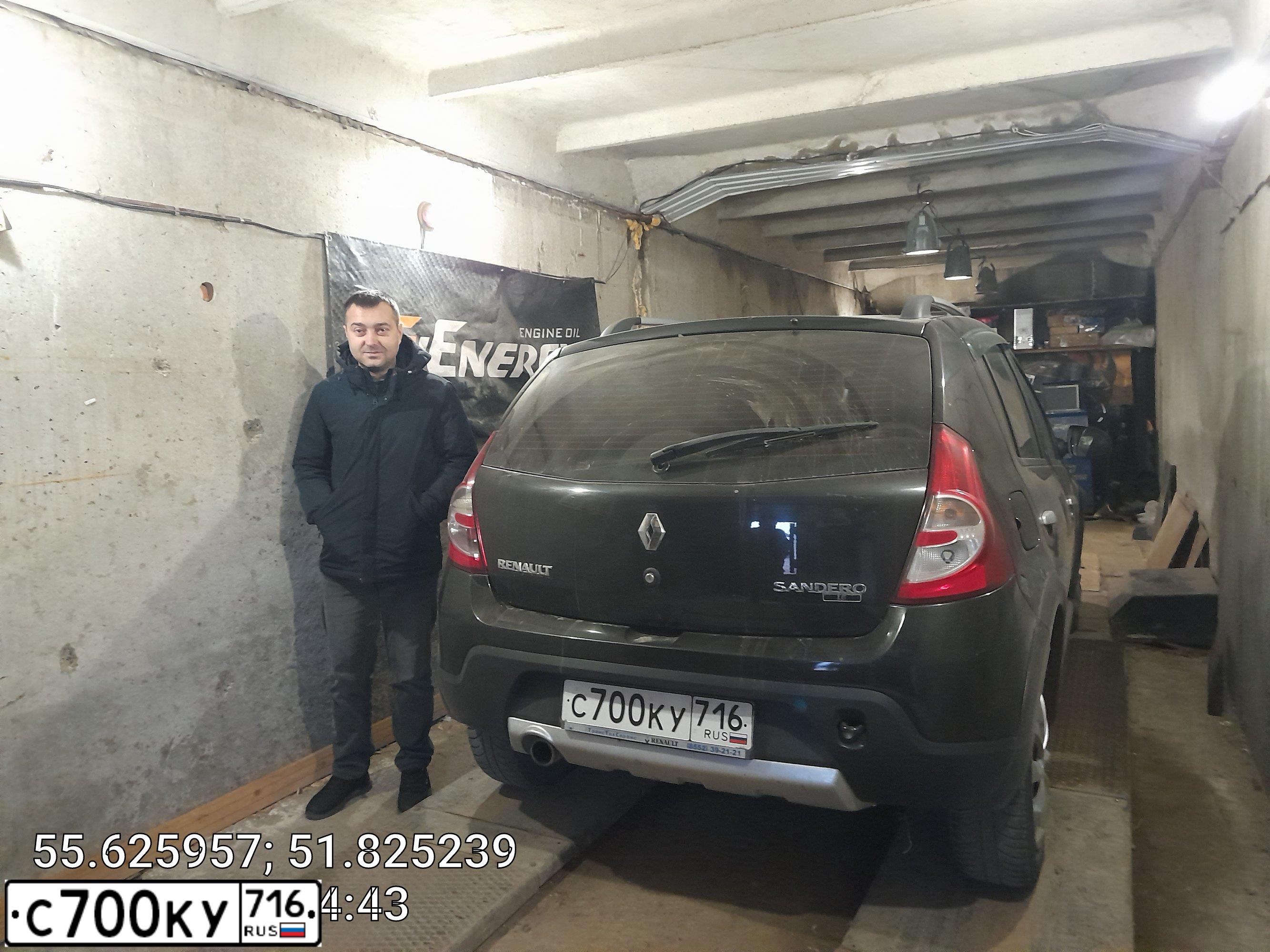 Фото автомобиля RENAULT SANDERO, 2012 — госномер Н606ОК116. Цвет: ЧЕРНЫЙ