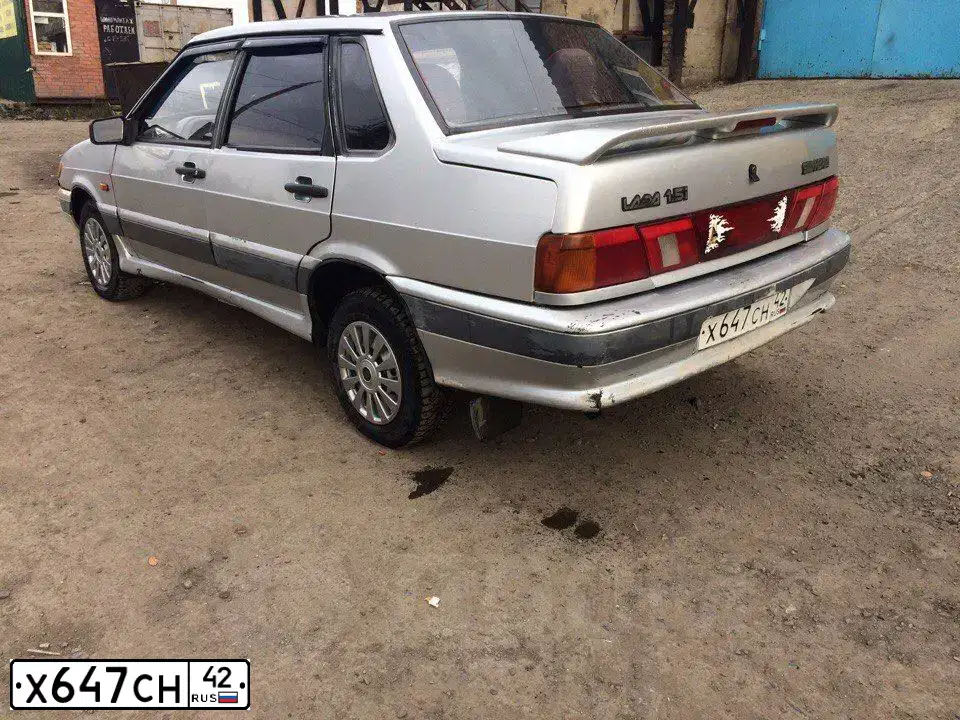 Фото автомобиля LADA 2115 SAMARA, 2002 — госномер Х647СН42. Цвет: СВЕТЛО-СЕРЕБРИСТЫЙ МЕТАЛЛ